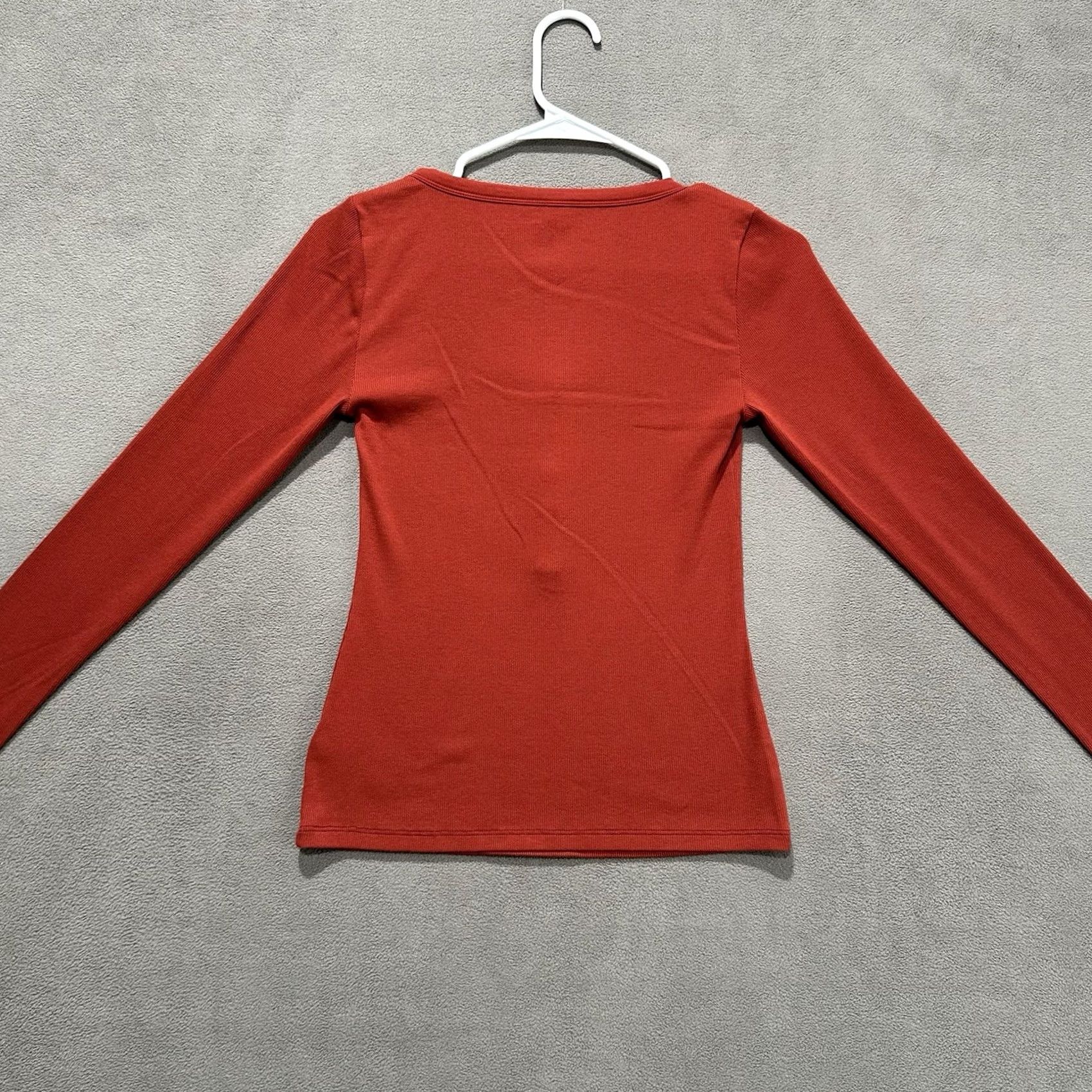 Old Navy Old Navy Womens XS T-Shirt Flame Scarlet Orange Rib-Knit Henley Button Pullover Casual Sleeve Cotton Blend Long Sleeve Knit Top Fitted Size XS / US 0-2 / IT 36-38 - 2 Thumbnail