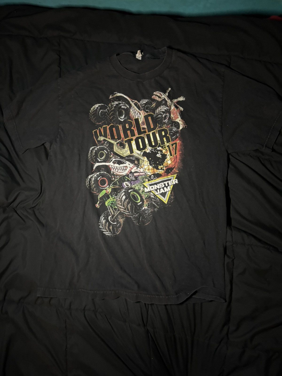 Vintage Monster Jam World Tour shirt Size US M / EU 48-50 / 2 - 1 Thumbnail