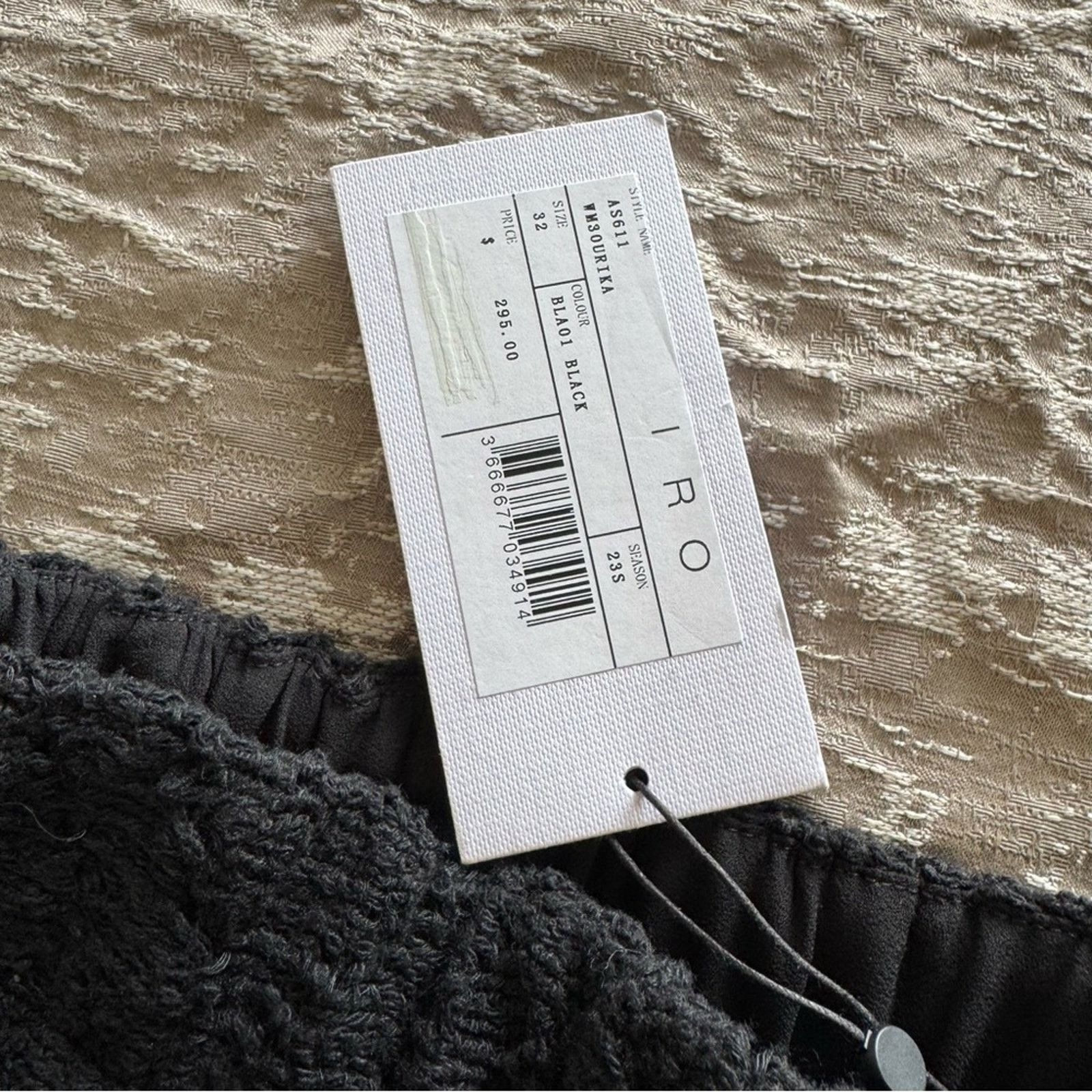 Iro NWT! IRO Black Textured Shorts, Size 32 Size 24" / US 00 / IT 34 - 2 Thumbnail