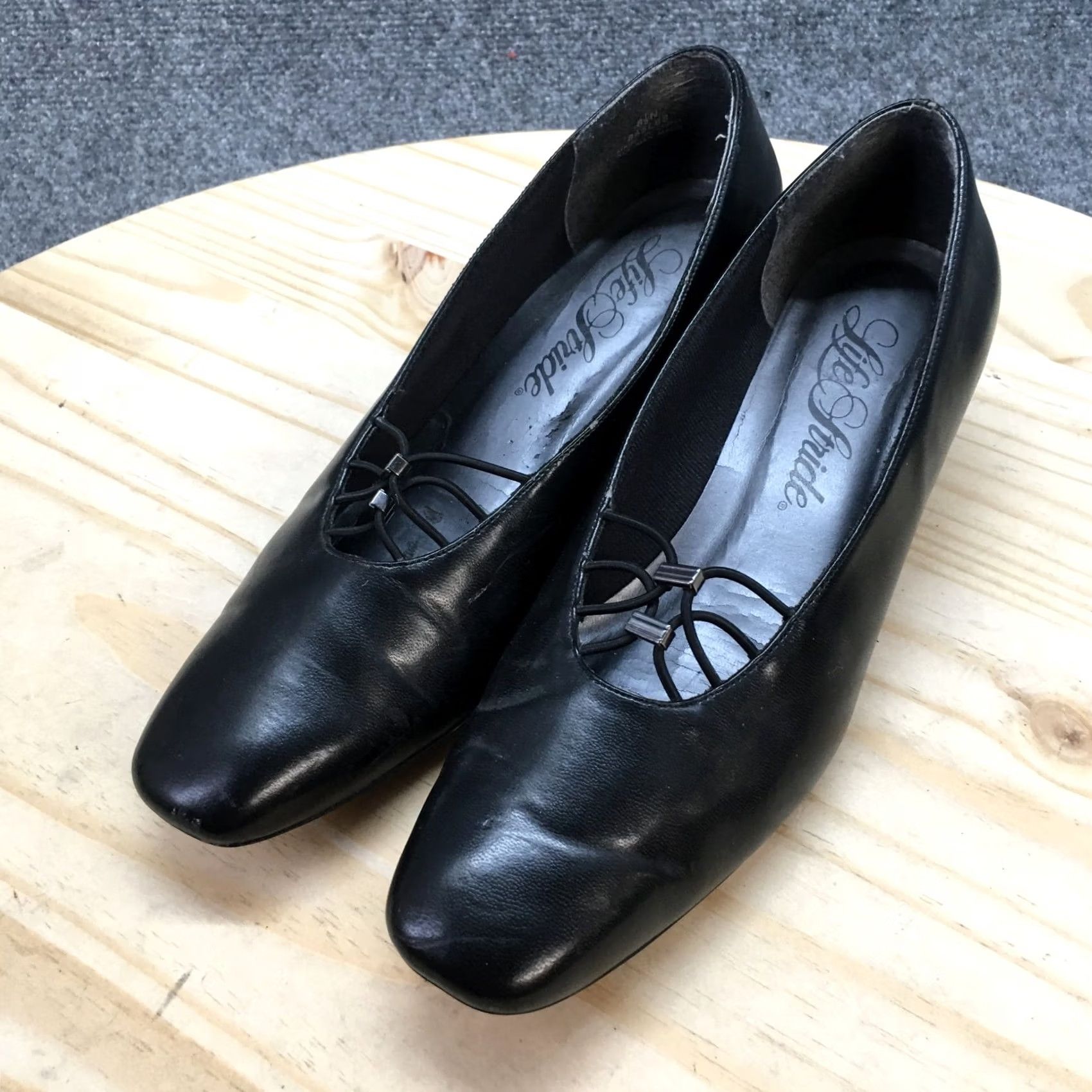 Vintage LifeStride Heels Womens 8.5 Pumps Black Faux Leather Slip On Block Casual Shoe Size US 9 / IT 39 - 3 Thumbnail