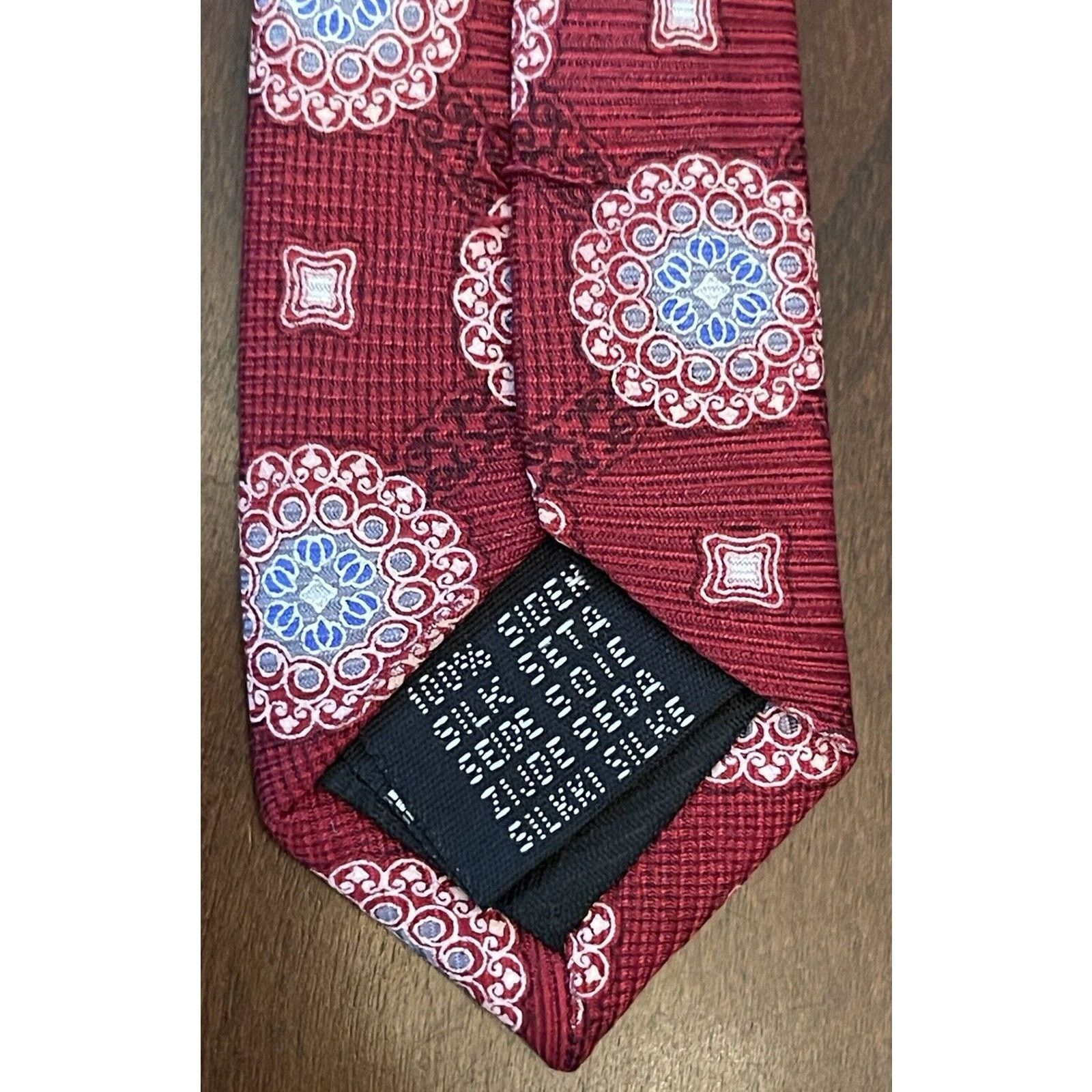 Other Cape Cod Neckwear Red Blue 100% Silk Made In China Size ONE SIZE - 7 Thumbnail