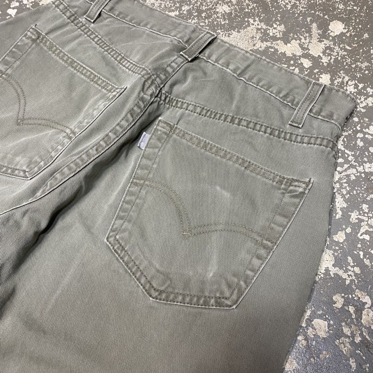 JNCO × Levi's × Vintage Vintage Levi’s Silvertab Loose Baggy Green Work Pants 90s Size US 29 - 9 Thumbnail