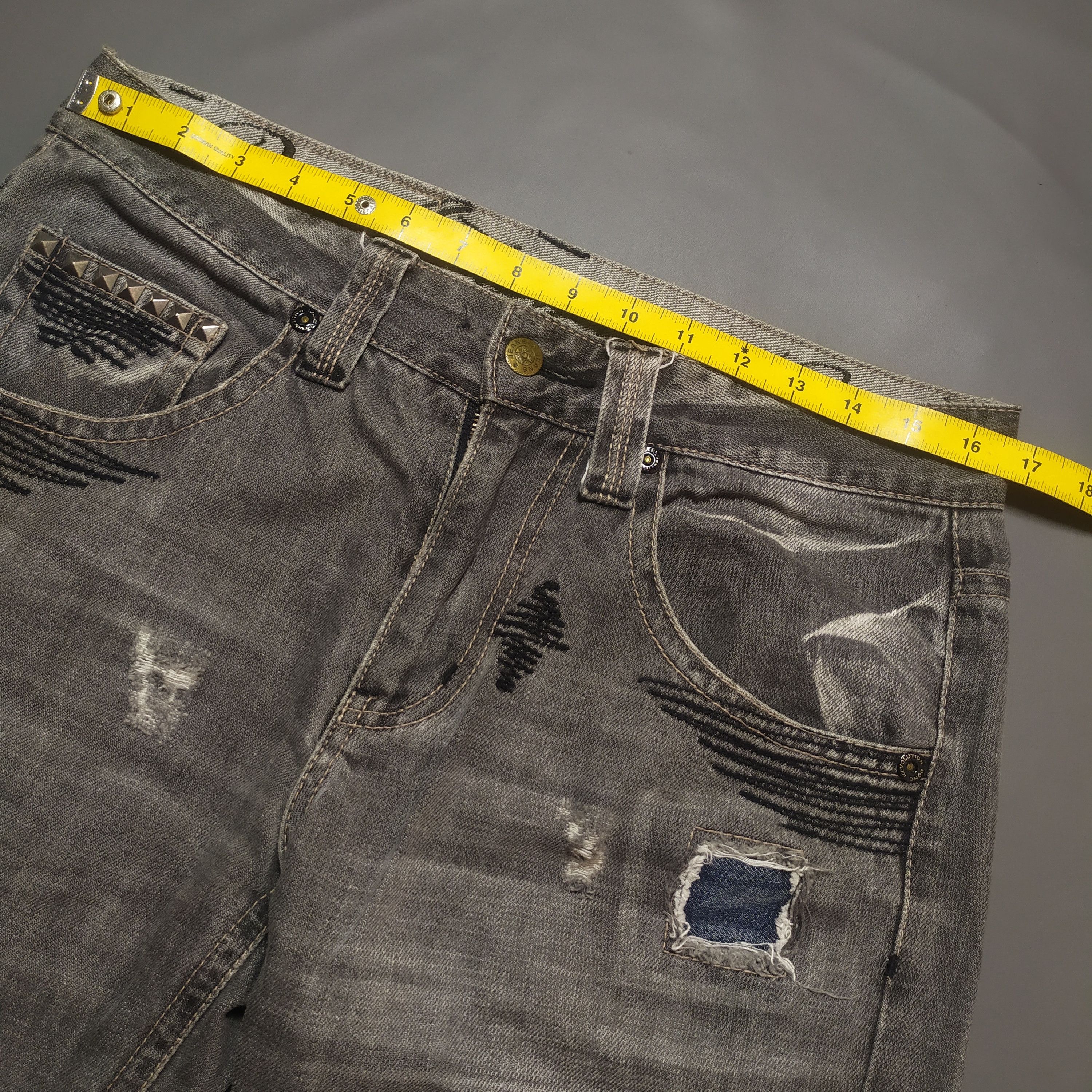 If Six Was Nine DOHC Skull Jeans Size US 33 - 12 Thumbnail