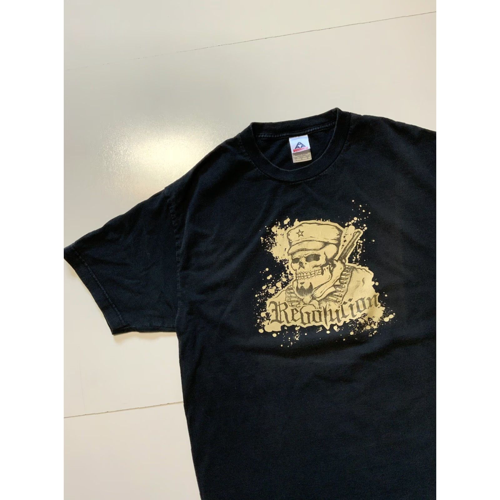Vintage Revolucion Revolution Skull Military Anarchy Rock Band Black Graphic T-Shirt LG Mens L Graphic Skull Military Anarchy Rock Band Black T-Shirt Size US L / EU 52-54 / 3 - 4 Thumbnail
