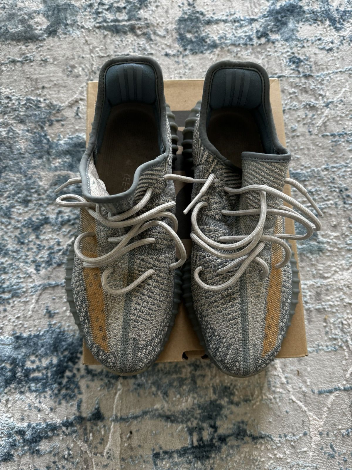 Adidas Yeezy Boost 350 V2 Israfil Size US 10.5 / EU 43-44 - 6 Thumbnail