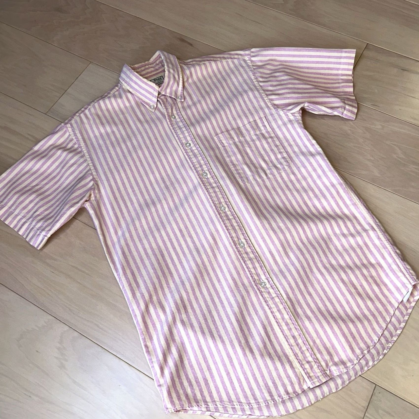 Vintage VINTAGE L.L. Bean Button-Down Shirt Striped Short Sleeve Men’s Small Cream / Pink Knit Cotton Regular Pockets 90s Theme Mens Size US S / EU 44-46 / 1 - 2 Thumbnail
