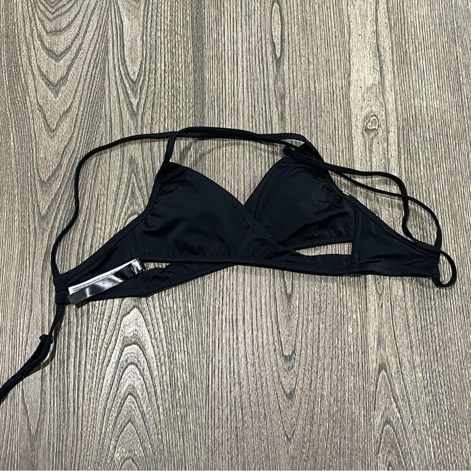 Victoria's Secret NWOT PINK Victoria’s Secret Wrap Bikini Top Wireless Size ONE SIZE - 2 Thumbnail