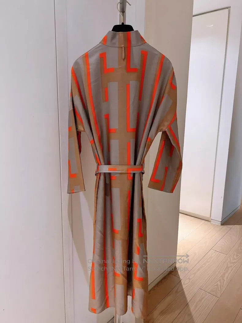 Other Hermes H Full Logo Silk Shirt Dress Dress Size XS / US 0-2 / IT 36-38 - 2 Thumbnail