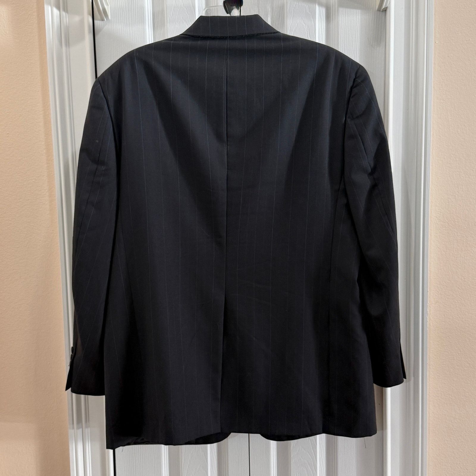 Hart Schaffner Marx Hart Schaffner Marx 42R dark navy pinstripe wool blazer Size 42R - 2 Thumbnail