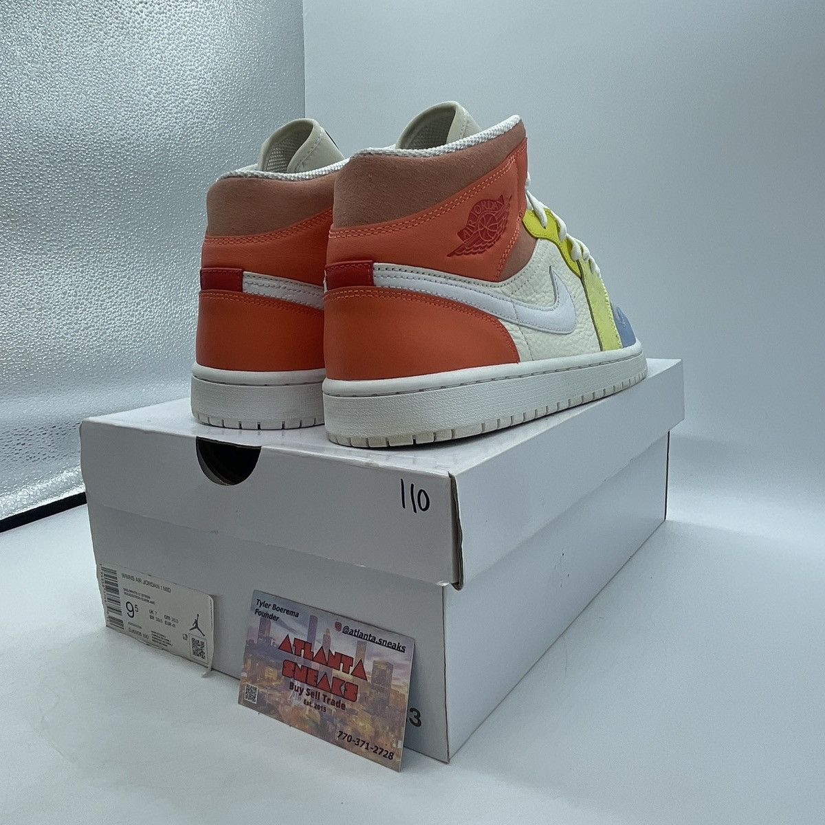 Jordan Brand Wmns air Jordan 1 mid to my first coach Size US 9.5 / IT 39.5 - 5 Thumbnail