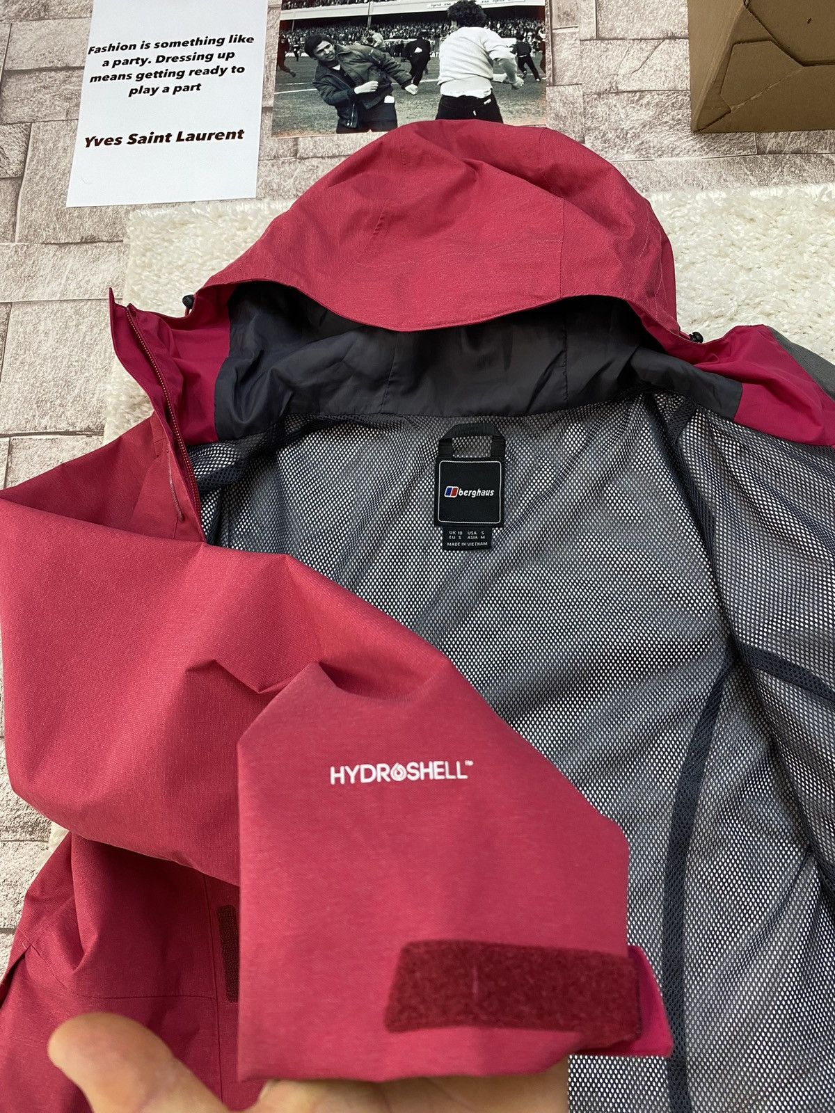 Berghaus × Japanese Brand Berghaus Women's Elara Waterproof Jacket Size S / US 4 / IT 40 - 15 Thumbnail