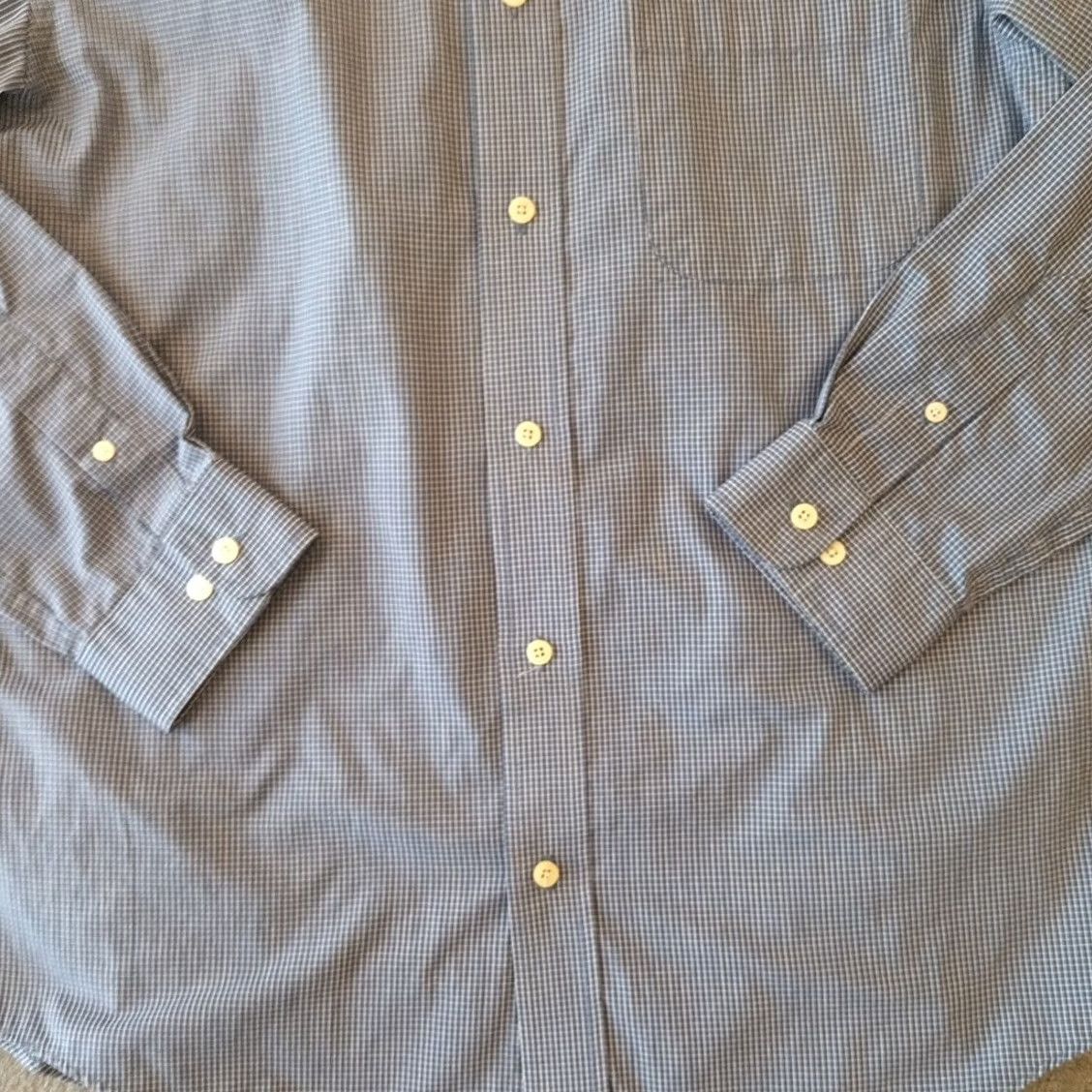 Vintage Consensus Mens Medium Blue Plaid Long Sleeve Button Down Shirt Easy Care Size US M / EU 48-50 / 2 - 4 Thumbnail