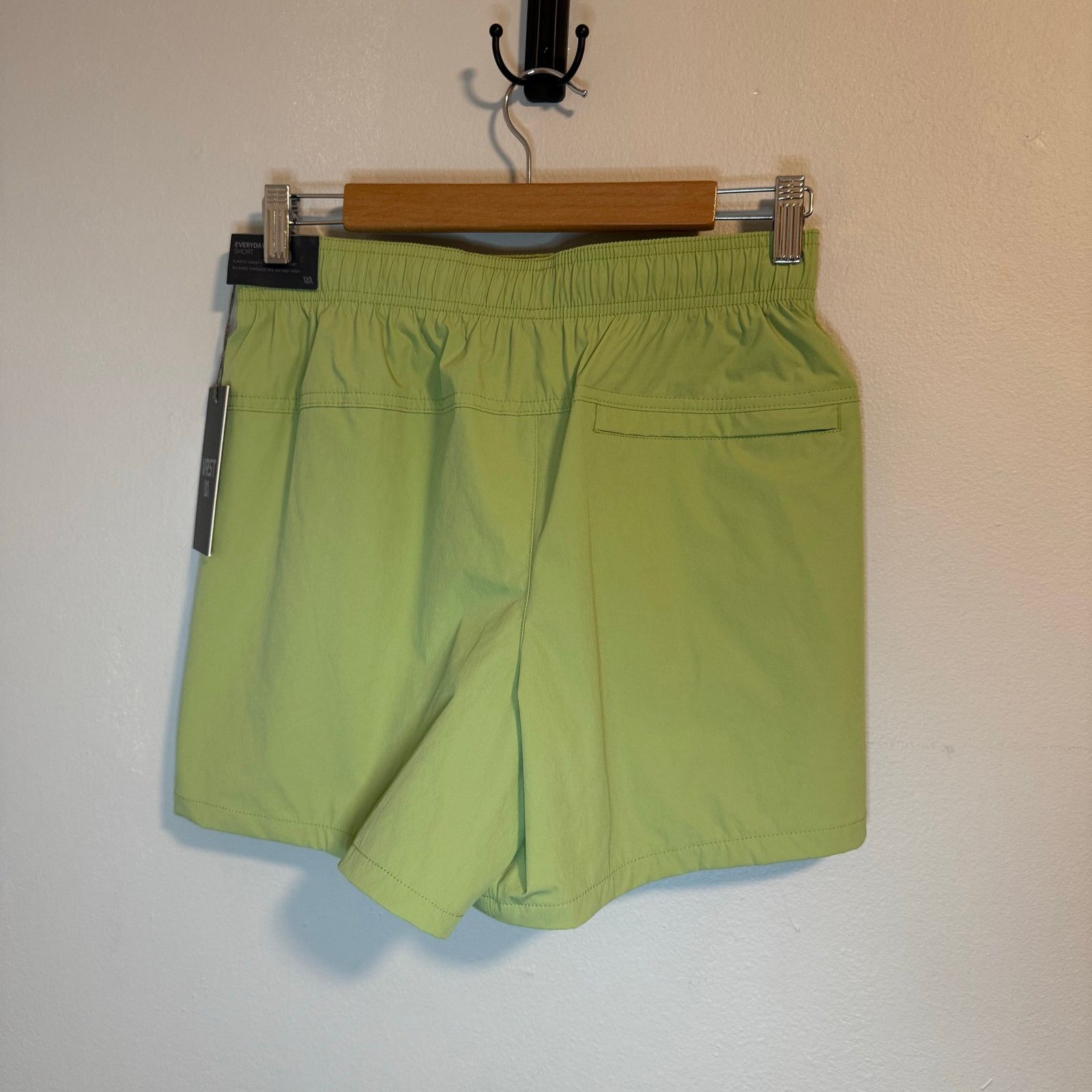 VSTR VRST 5" Inseam Everyday Green Athletic Shorts Men’s Size S Size US 30 / EU 46 - 2 Thumbnail