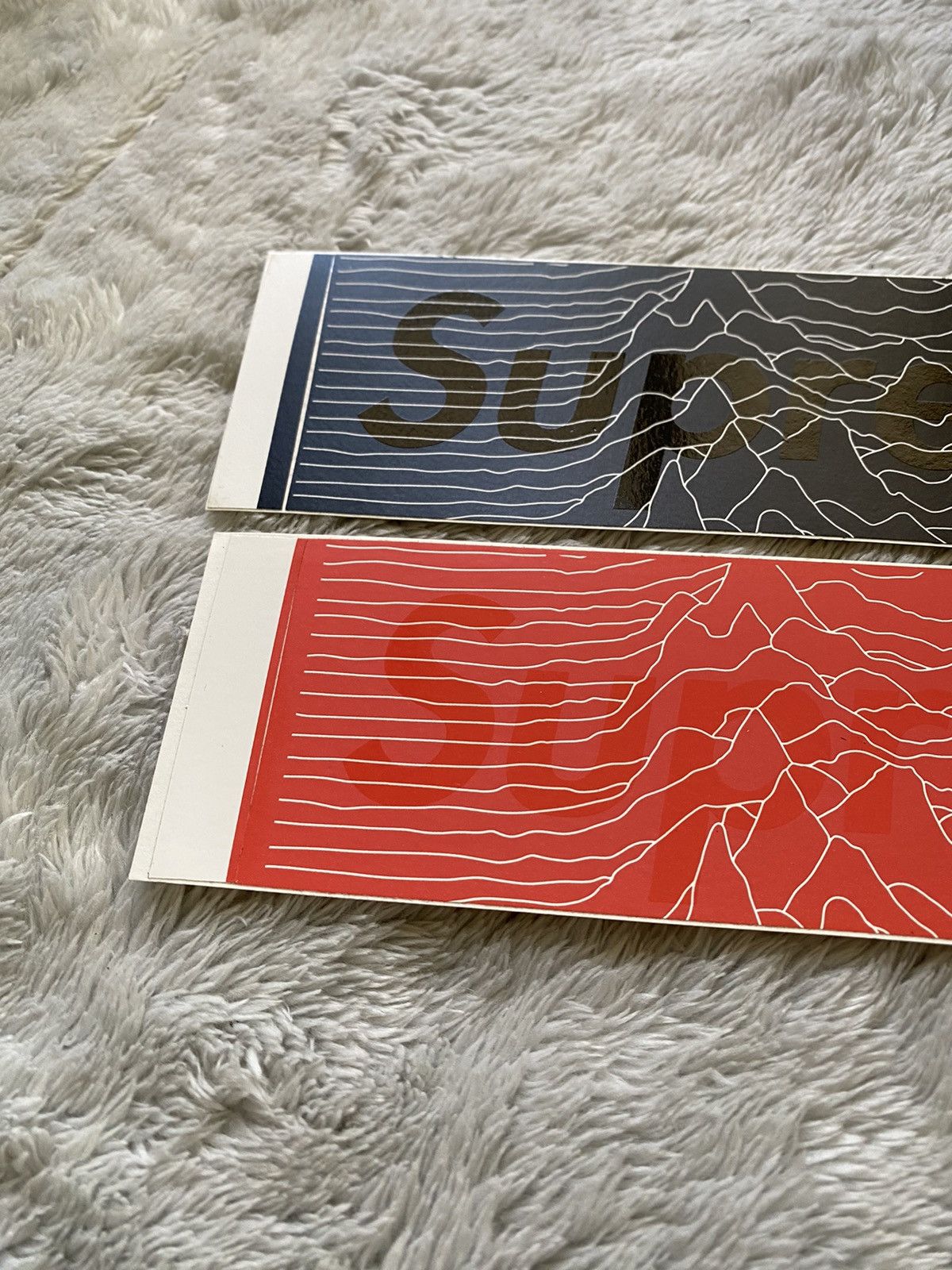 Joy Division × Supreme Supreme joy Davidson box logo sticker red
