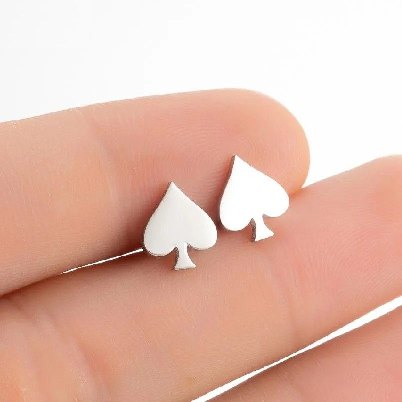 Jewelry Poker Spade Shaped Mini Stud Earrings Charm Earring Gift Size ONE SIZE - 1 Thumbnail