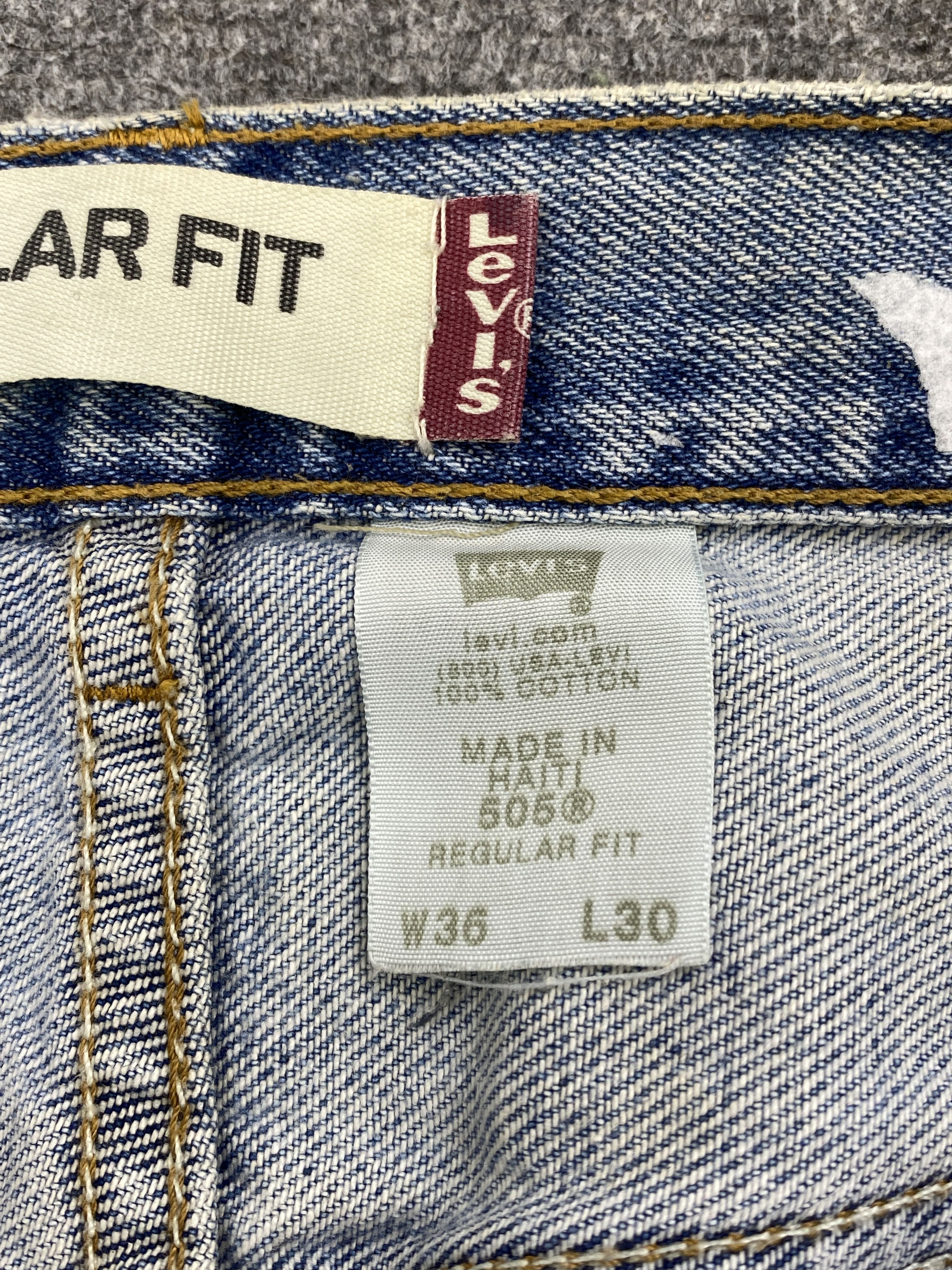 Vintage Levi's 505 Faded Blue Denim Jeans Denim