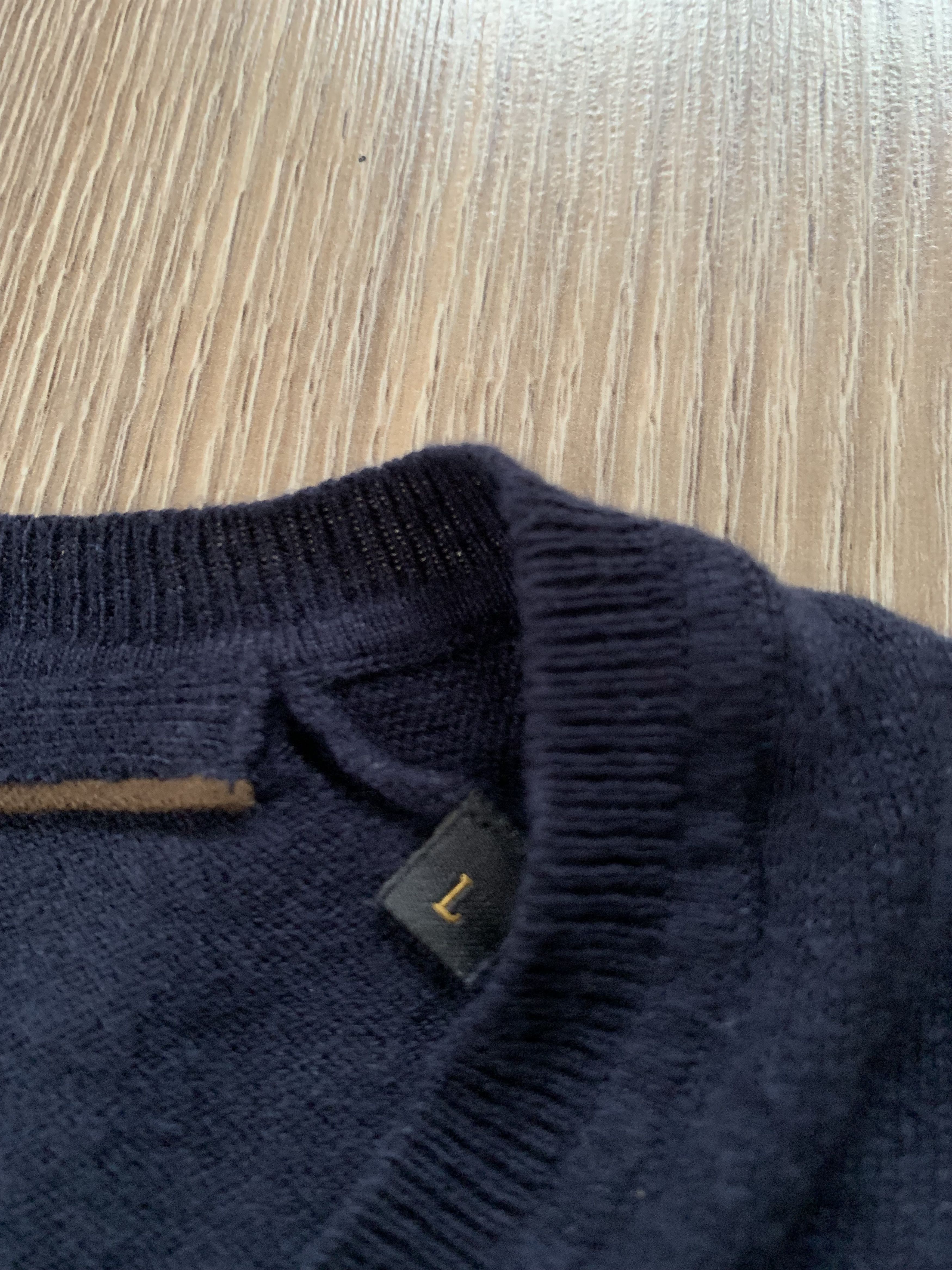 Other Gutteridge Black Label Cashmere Blend V-Neck Sweater Size US L / EU 52-54 / 3 - 6 Thumbnail