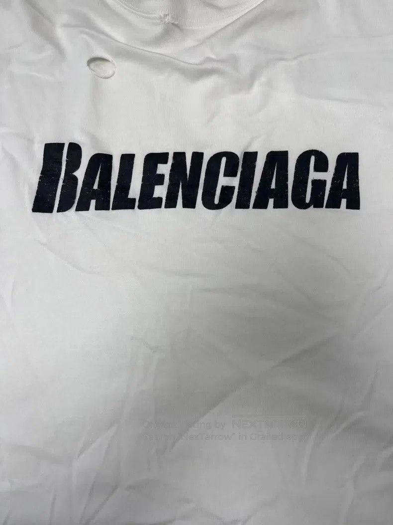 Balenciaga Balenciaga Ripped and Cracked Design Short Sleeve Off-Shou Size XXS / US 00 / IT 34 - 3 Thumbnail