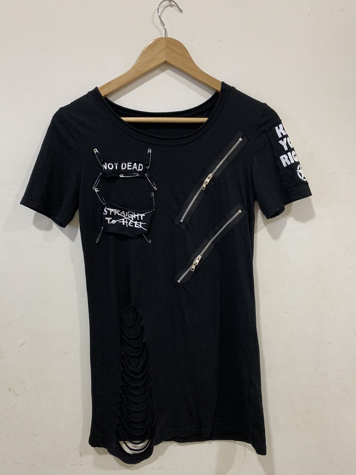 Japanese Brand Poem Punk Gothic Style Zip Black Tee T-shirt Size US XS / EU 42 / 0 - 1 Thumbnail