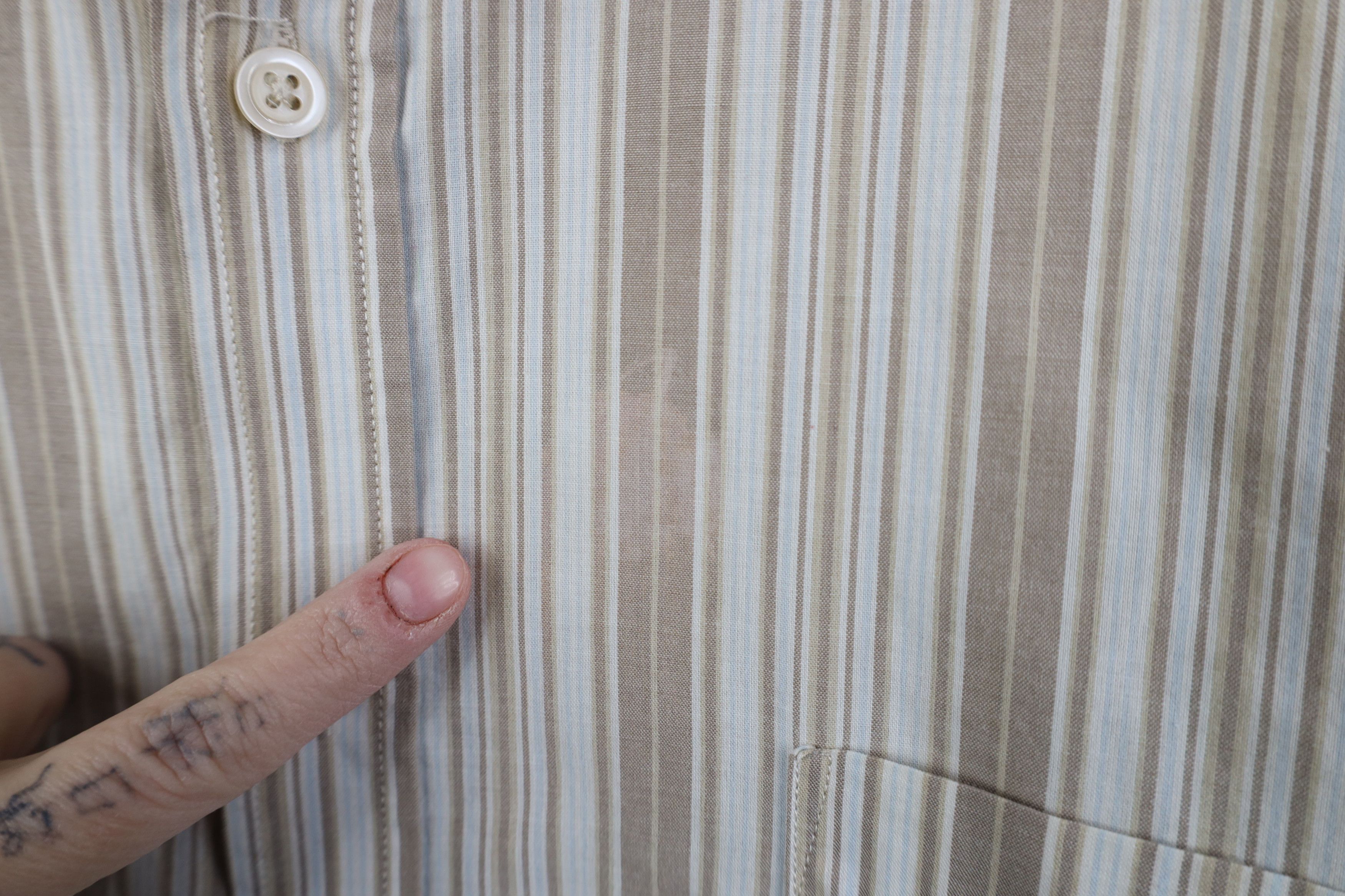 Vintage Vintage 90s Streetwear Earth Tone Short Sleeve Button Shirt Size US M / EU 48-50 / 2 - 4 Thumbnail