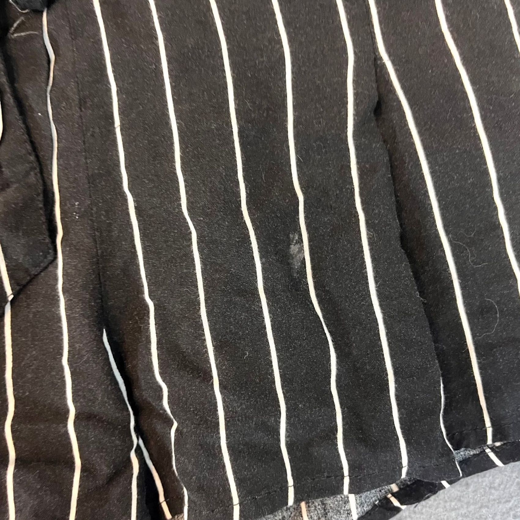 Vintage REVAMPED Premium Collections Womens Black Shorts Striped Tie Waist Boho Beach Casual Summer Spring Fall S Size 28" / US 6 / IT 42 - 4 Thumbnail