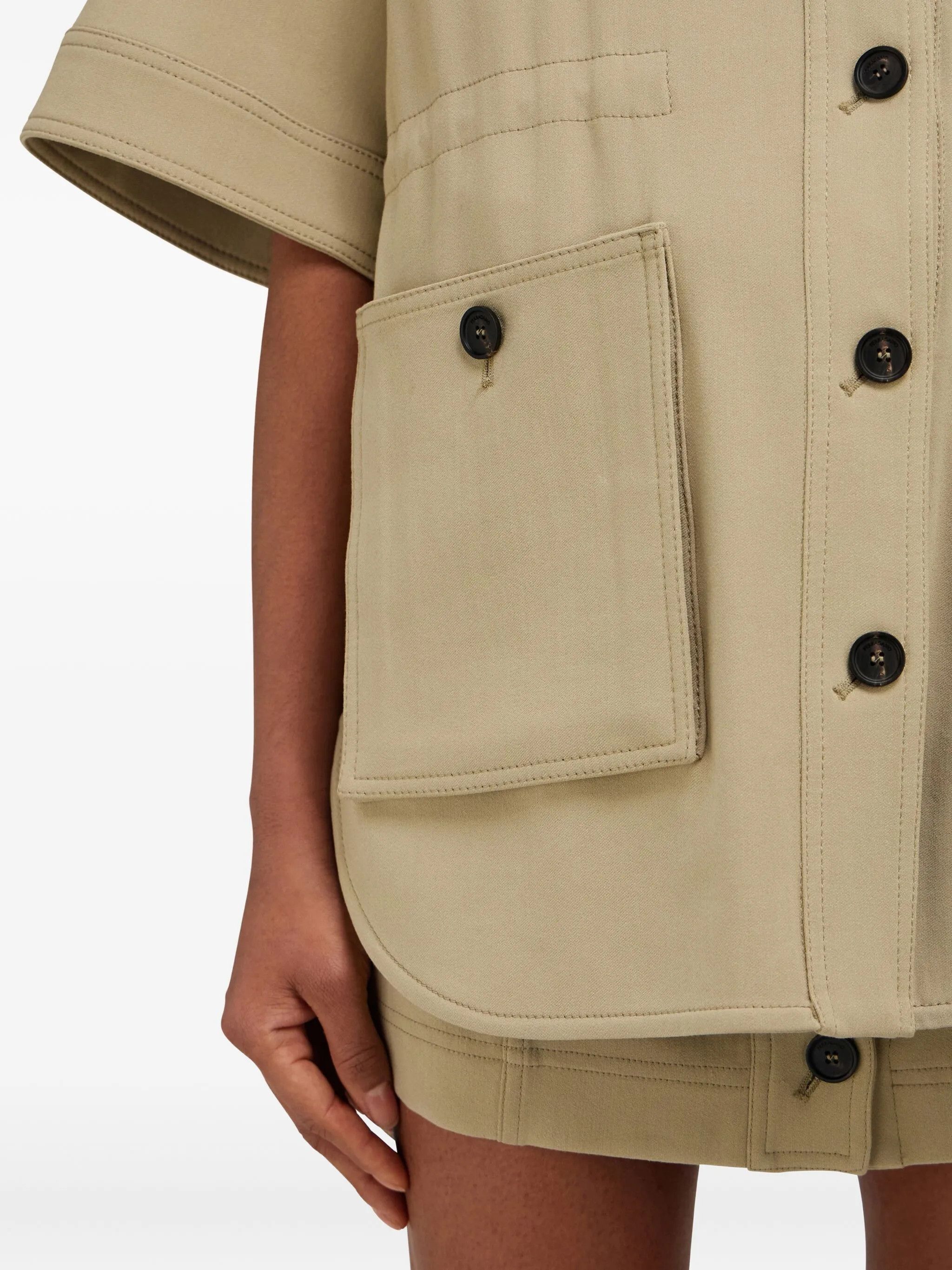 Salvatore Ferragamo o1s1rm0526 Short-sleeve Jacket in Beige Size L / US 10 / IT 46 - 5 Thumbnail
