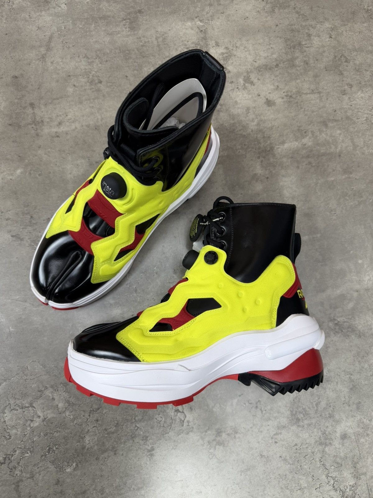 Maison Margiela Maison Margiela x Reebok Tabi Instapump Fury Oxford High Size US 10 / EU 43 - 1 Thumbnail