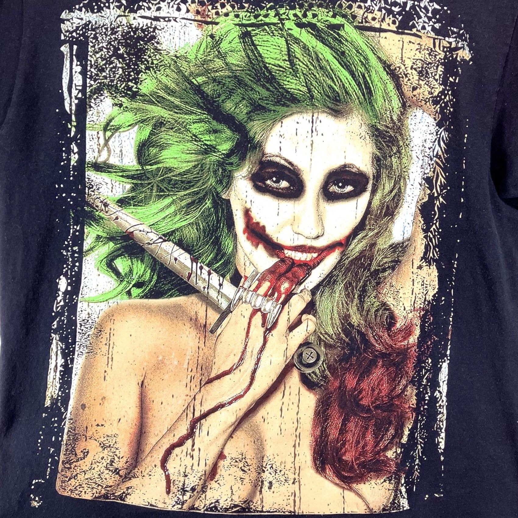 Vintage Vintage Y2K Streetwear Shirt - Medium Female Joker Clown Harley Graphic Tee Size US M / EU 48-50 / 2 - 3 Thumbnail