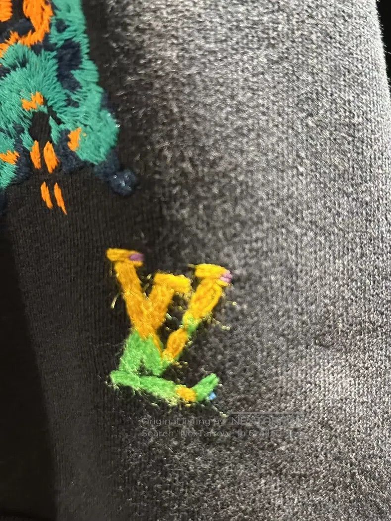 Louis Vuitton Louis Vuitton sweatshirt Size US S / EU 44-46 / 1 - 3 Thumbnail