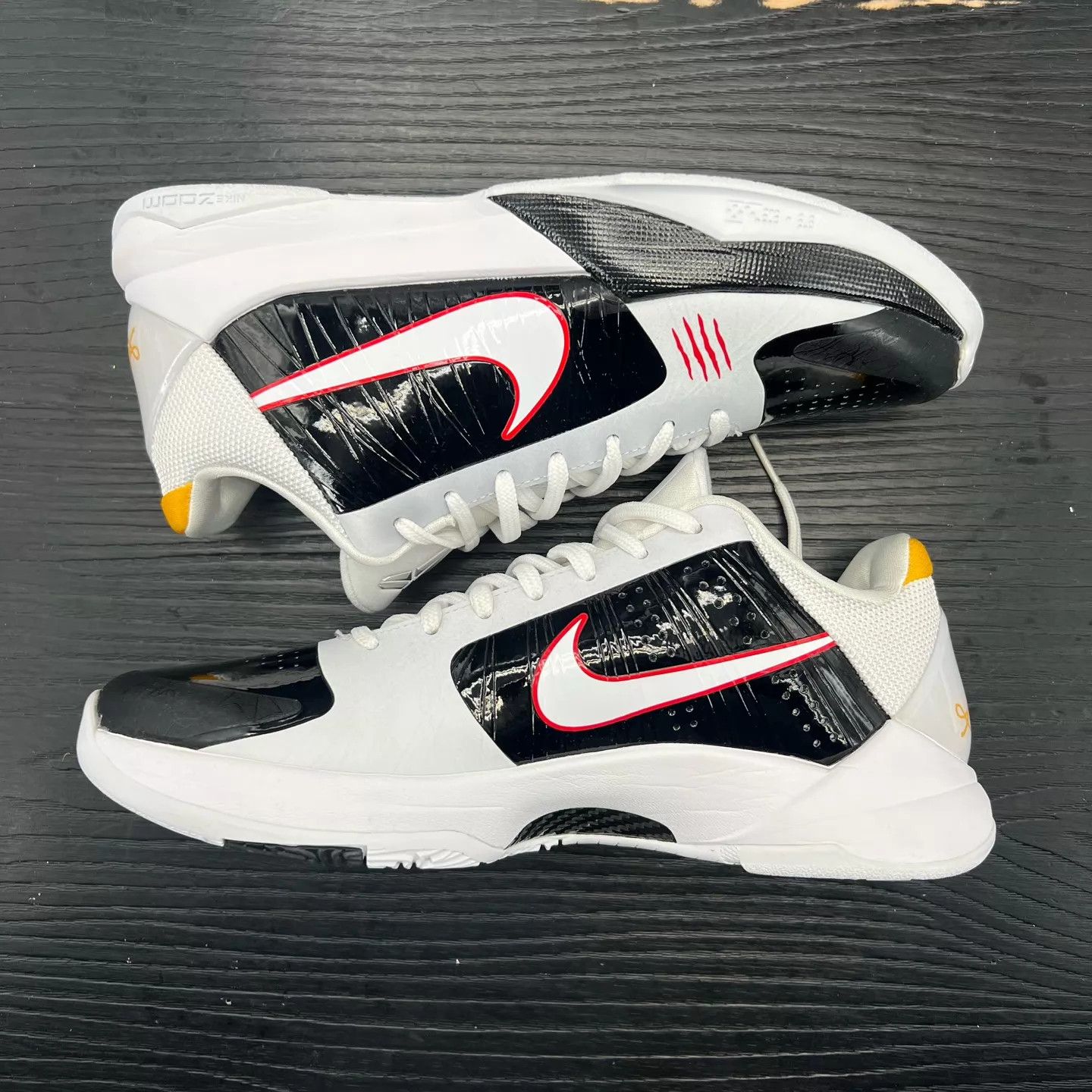 Nike Air Jordan 5 Bruce Lee White Dragon Size 42 Size US 9 / EU 42 - 2 Thumbnail