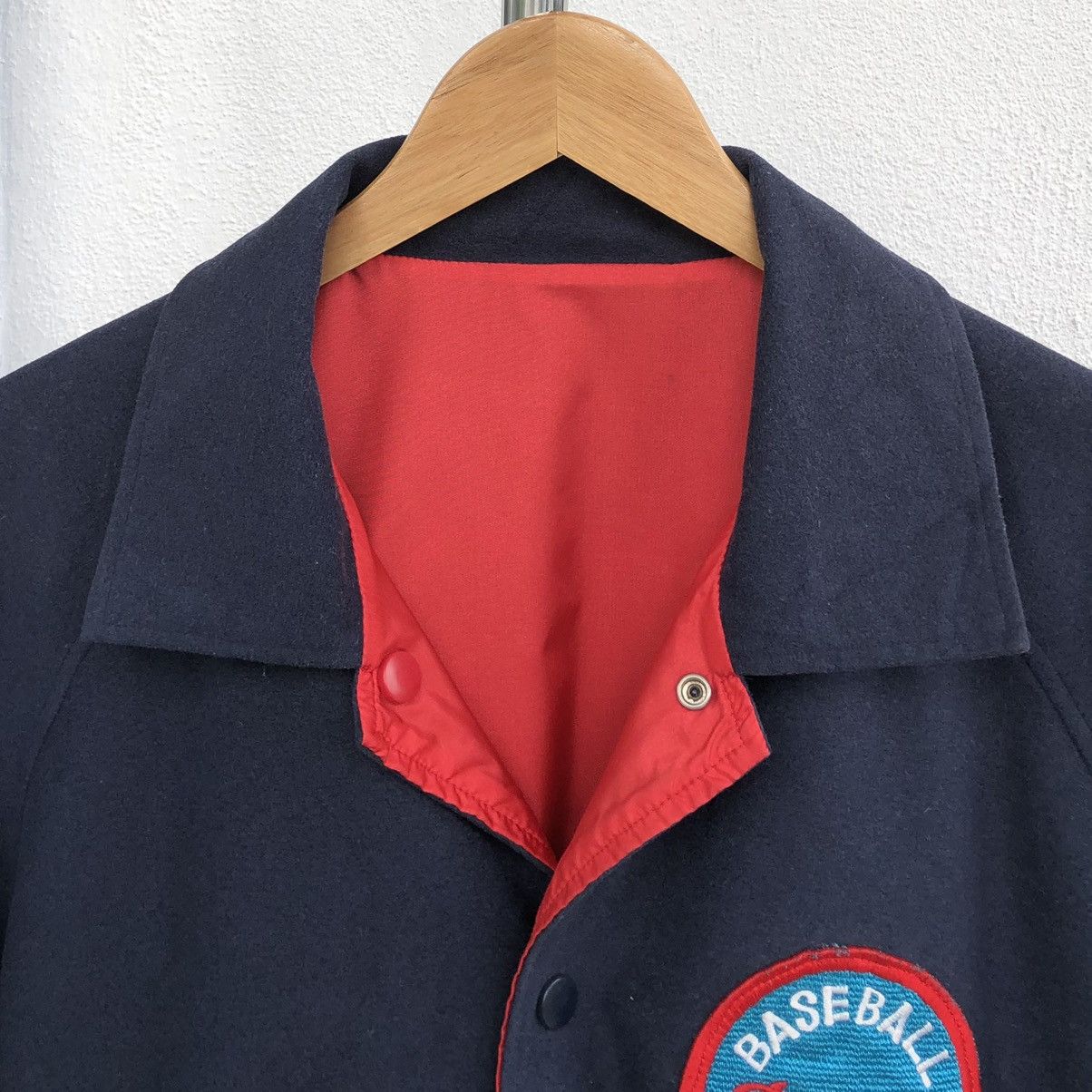 Vintage Vintage Basketball Reversible Wool VarsityJacket by DESCENTE Size US L / EU 52-54 / 3 - 8 Thumbnail