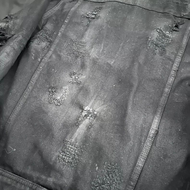 Amiri Amiri Destroyed Denim Trucker Jacket M-2506 Size US M / EU 48-50 / 2 - 4 Thumbnail