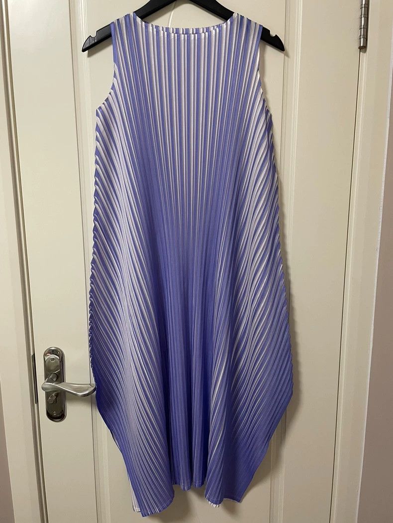 Issey Miyake Issey Miyake Gradient color dress Size S / US 4 / IT 40 - 1 Thumbnail