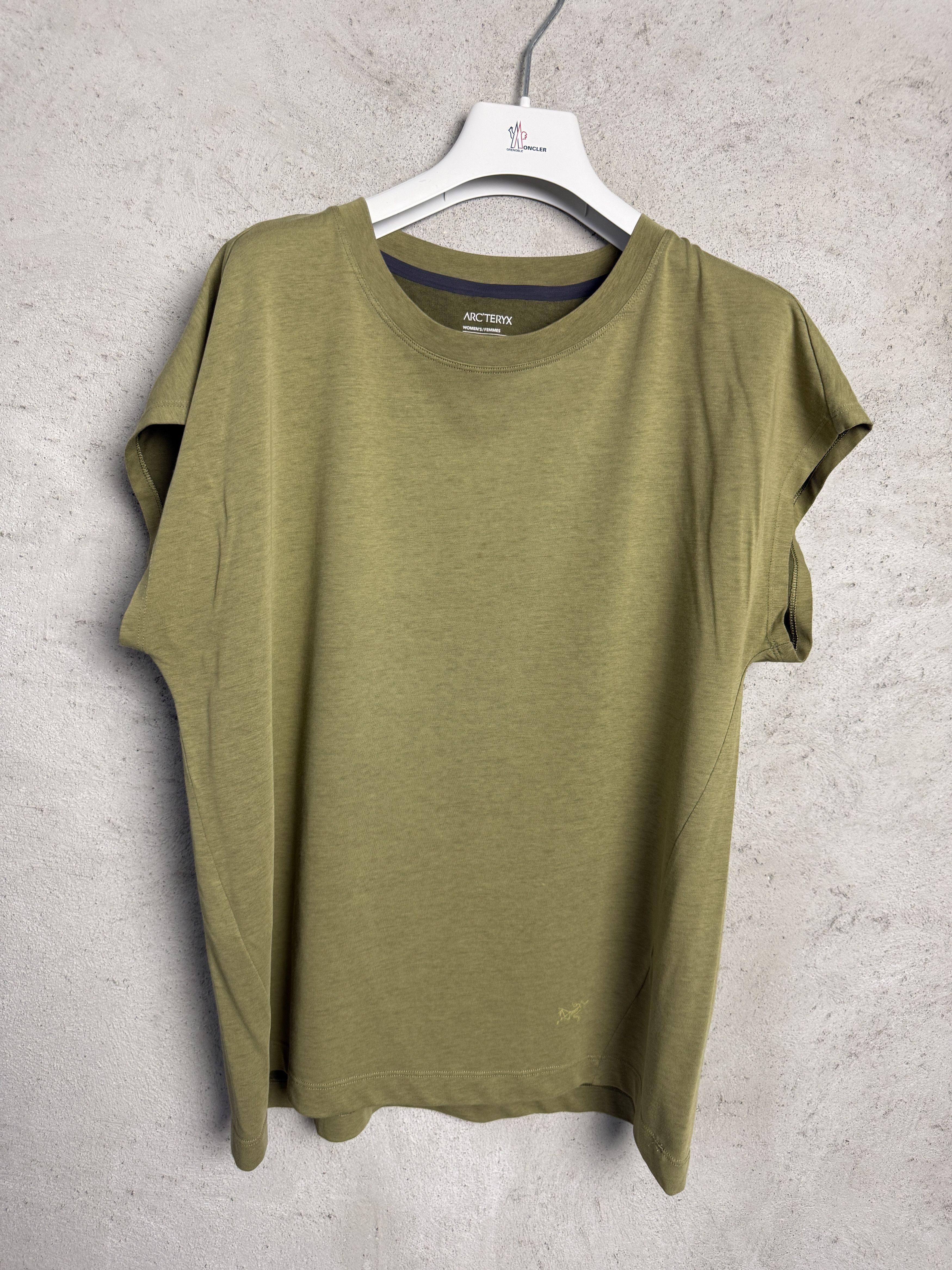 Arc'teryx Arc'Teryx tank top t-shirt tee outdoor gorpcore Size M / US 6-8 / IT 42-44 - 1 Thumbnail