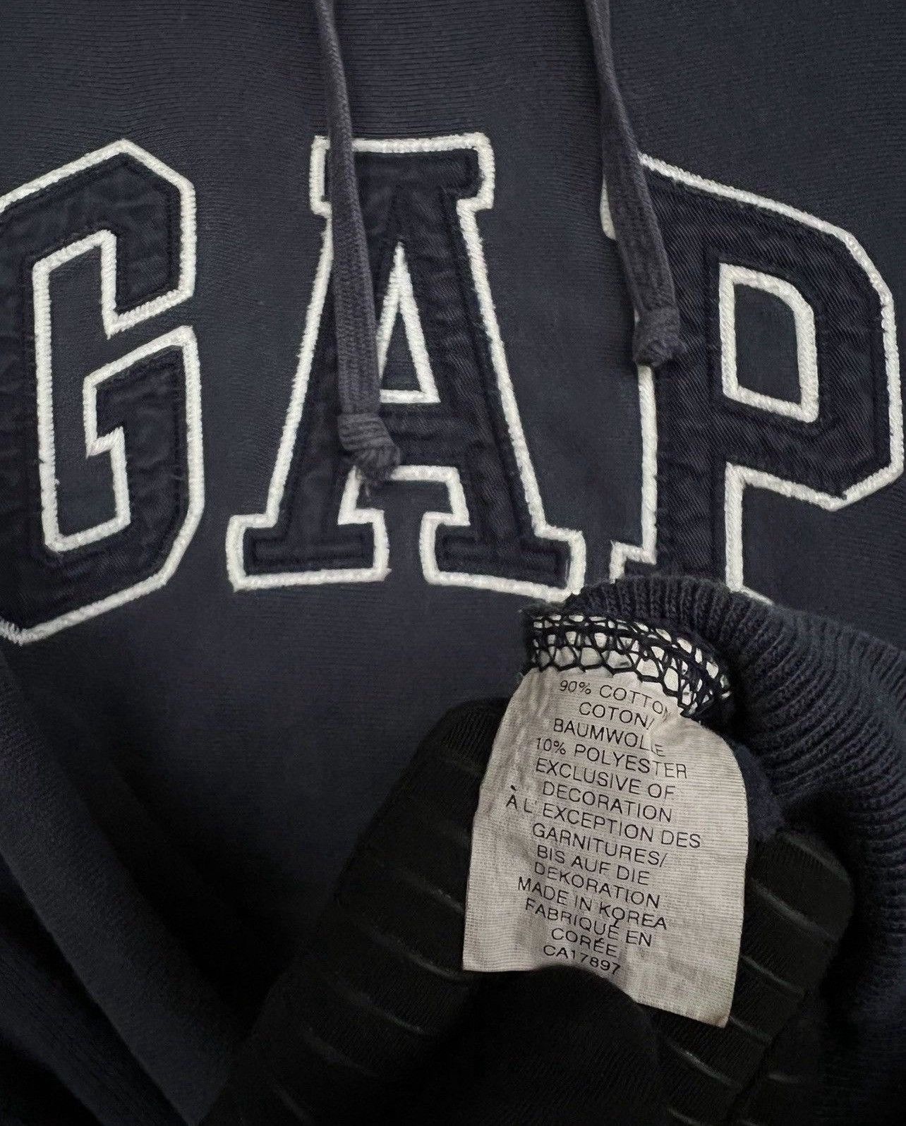 Gap Vintage Gap Navy Blue Hoodie Gap Faded Hoodie Size L Size US L / EU 52-54 / 3 - 7 Thumbnail