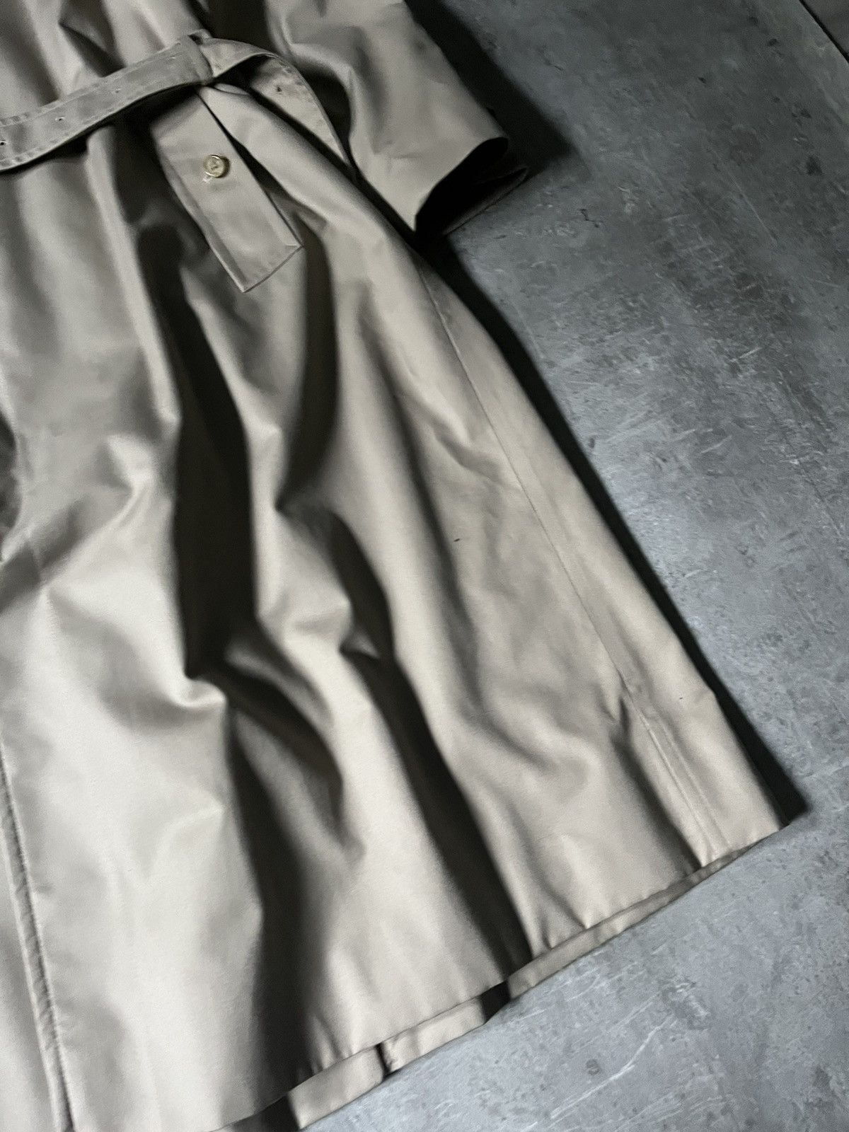 Burberry Burberrys vintage trench coat beige rare grail nova checked Size US L / EU 52-54 / 3 - 8 Thumbnail