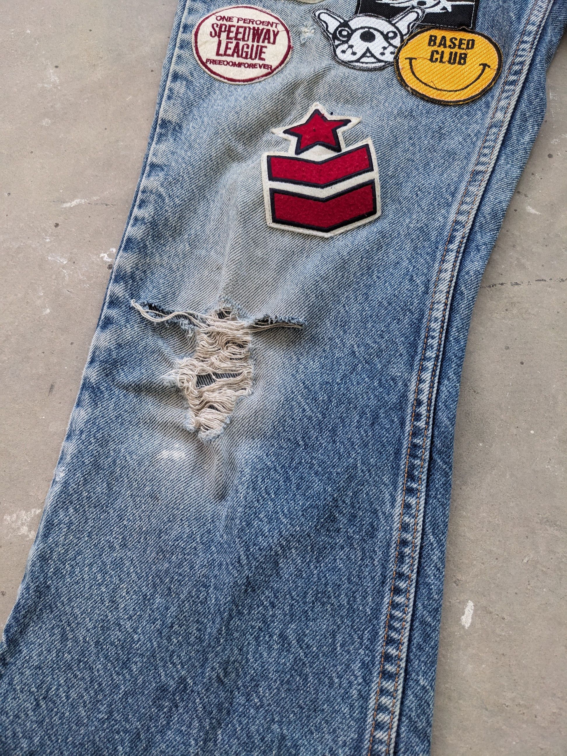 Levi's × Levi's Vintage Clothing × Vintage Vintage Levis Bootcut 517 Flare Jeans Patches Size US 31 - 8 Thumbnail