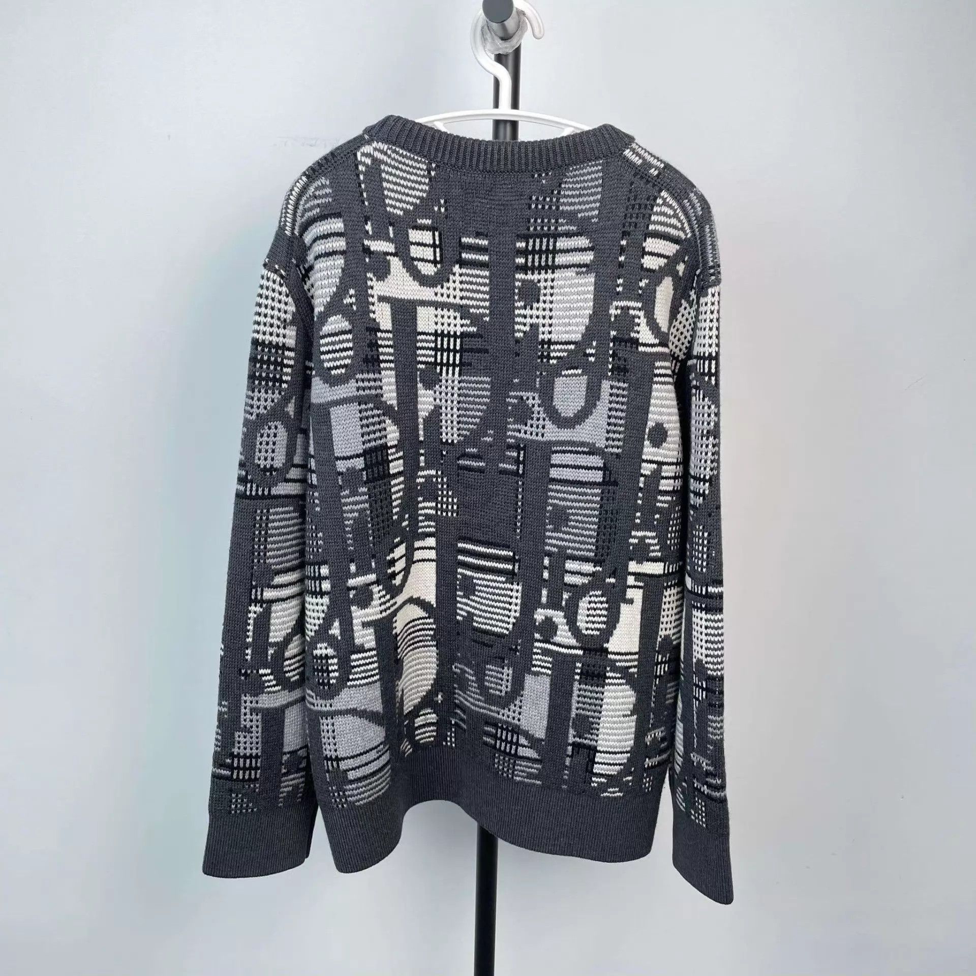 Dior Dior wool logo sweater gray L 98 new Size US L / EU 52-54 / 3 - 2 Thumbnail
