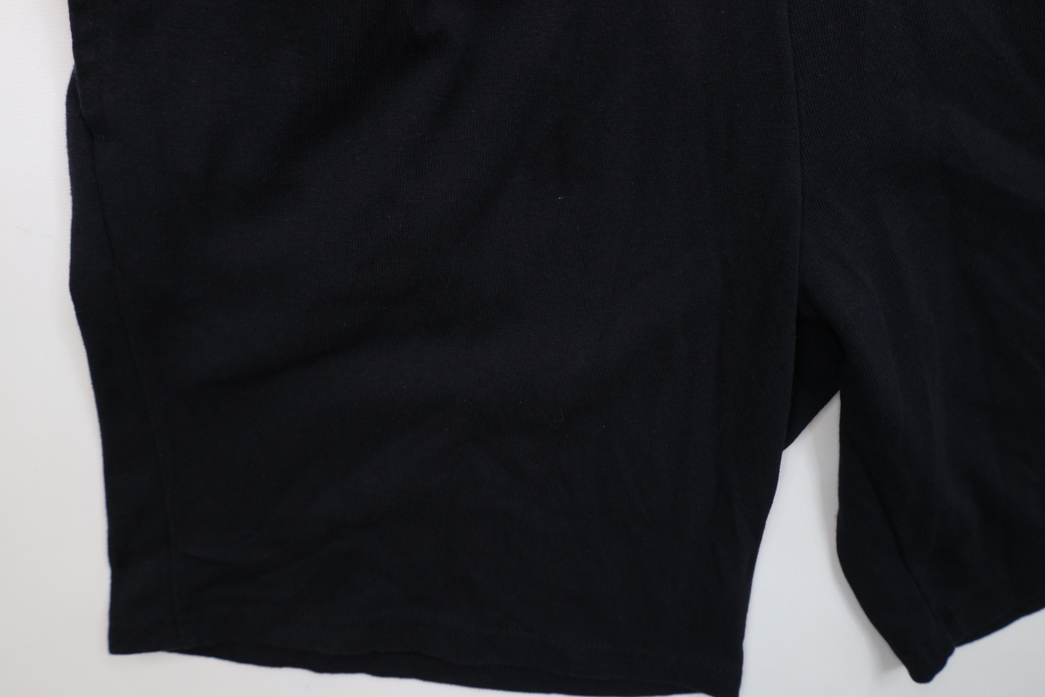 Champion Vintage Champion Classic Logo Above Knee Heavyweight Shorts Size US 32 / EU 48 - 7 Thumbnail