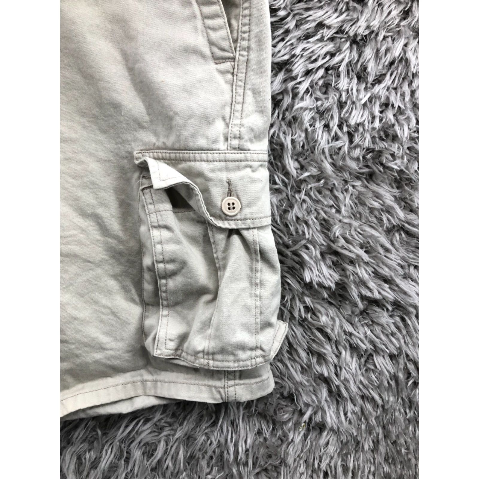 Dockers **Dockers Mens Cargo Shorts Size 36 Medium Wash Beige** User: Dockers Mens Cargo Shorts Size 36 Medium Wash Beige Size US 36 / EU 52 - 4 Thumbnail