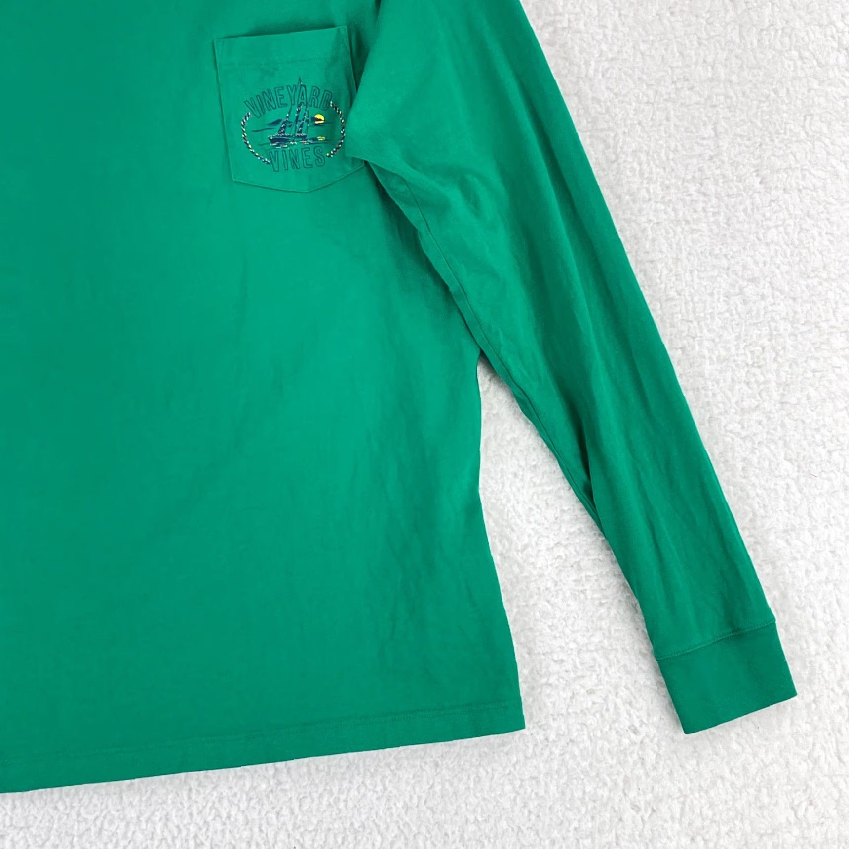 Vineyard Vines Vineyard Vines Green Graphic Print Long Sleeve T-Shirt Mens XS Crew Neck Size US XS / EU 42 / 0 - 4 Thumbnail