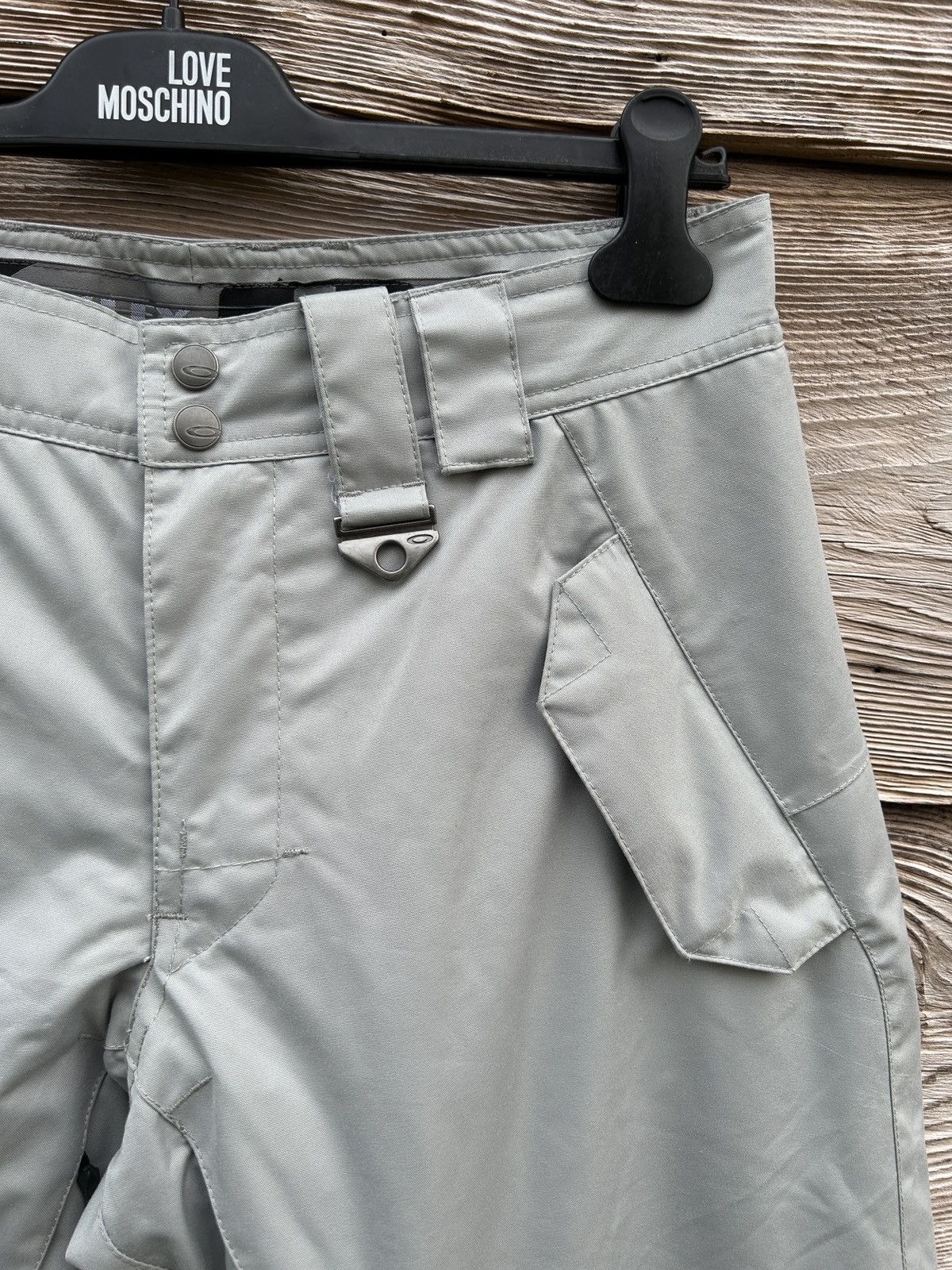 Oakley Vintage Oakley A/W11 Ski Pants Trousers In Grey Size US 30 / EU 46 - 2 Thumbnail