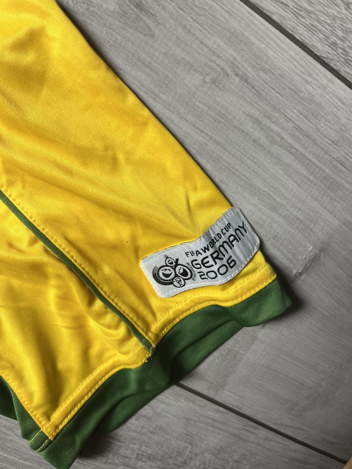 Other Brasil World Cup 2006 Soccer Football Jersey Size L #9 NWT Size US L / EU 52-54 / 3 - 4 Thumbnail