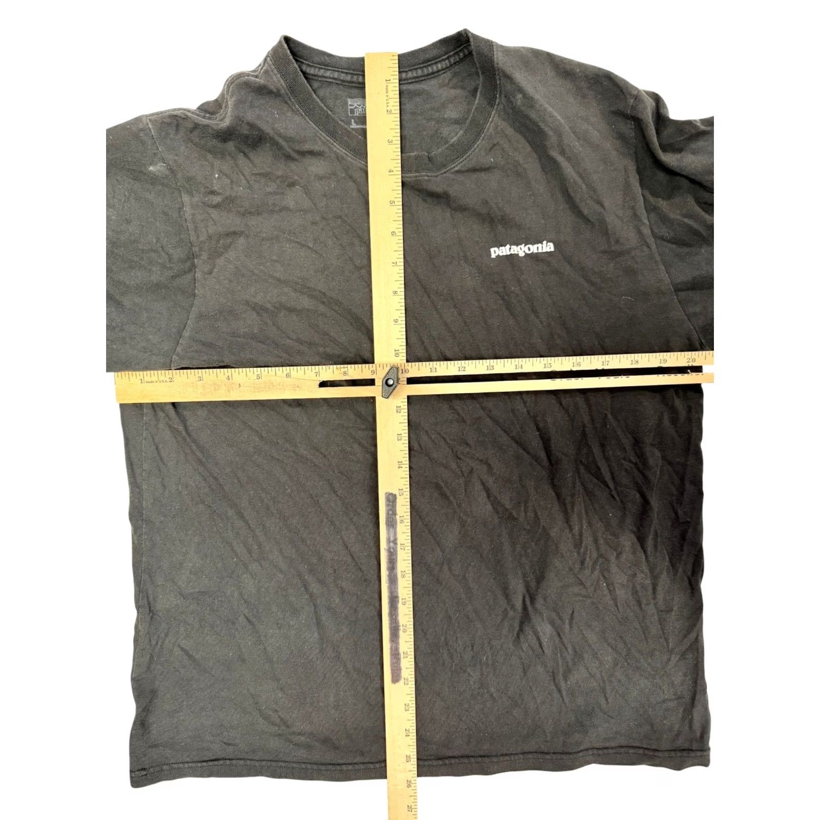 Patagonia Patagonia Mens Long Sleeve Shirt Black L Regular Fit Organic Cotton Graphic Worn Wear Size US L / EU 52-54 / 3 - 3 Thumbnail
