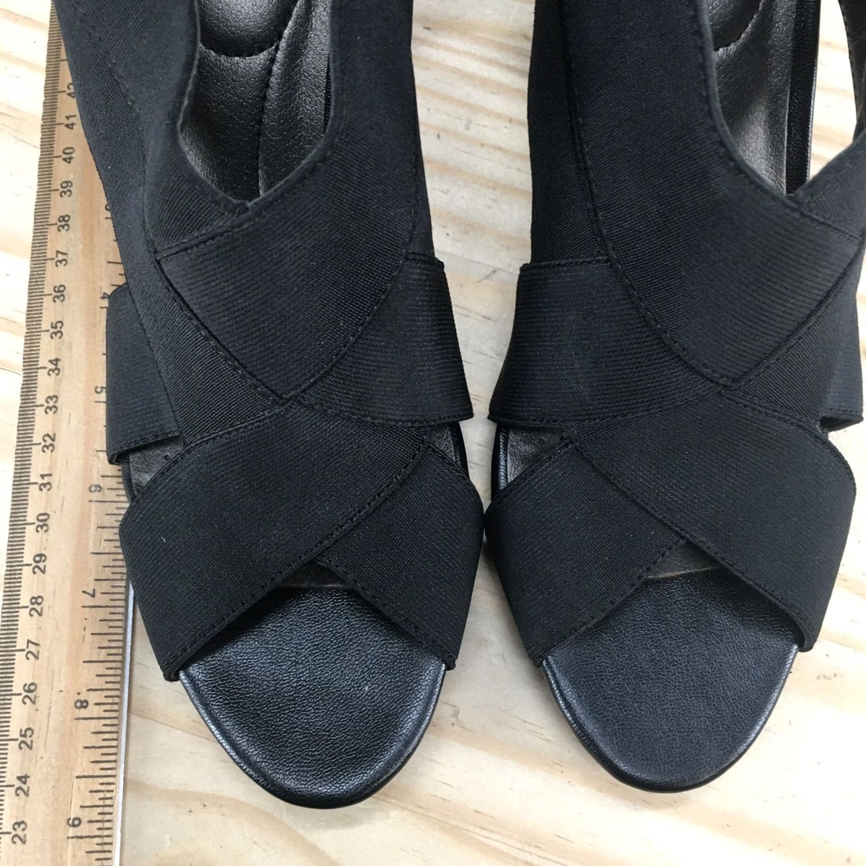 Vintage LifeStride Sandals Womens 8 M Nominal Criss Cross Pumps Black Heeled Casual Size US 8 / IT 38 - 5 Thumbnail