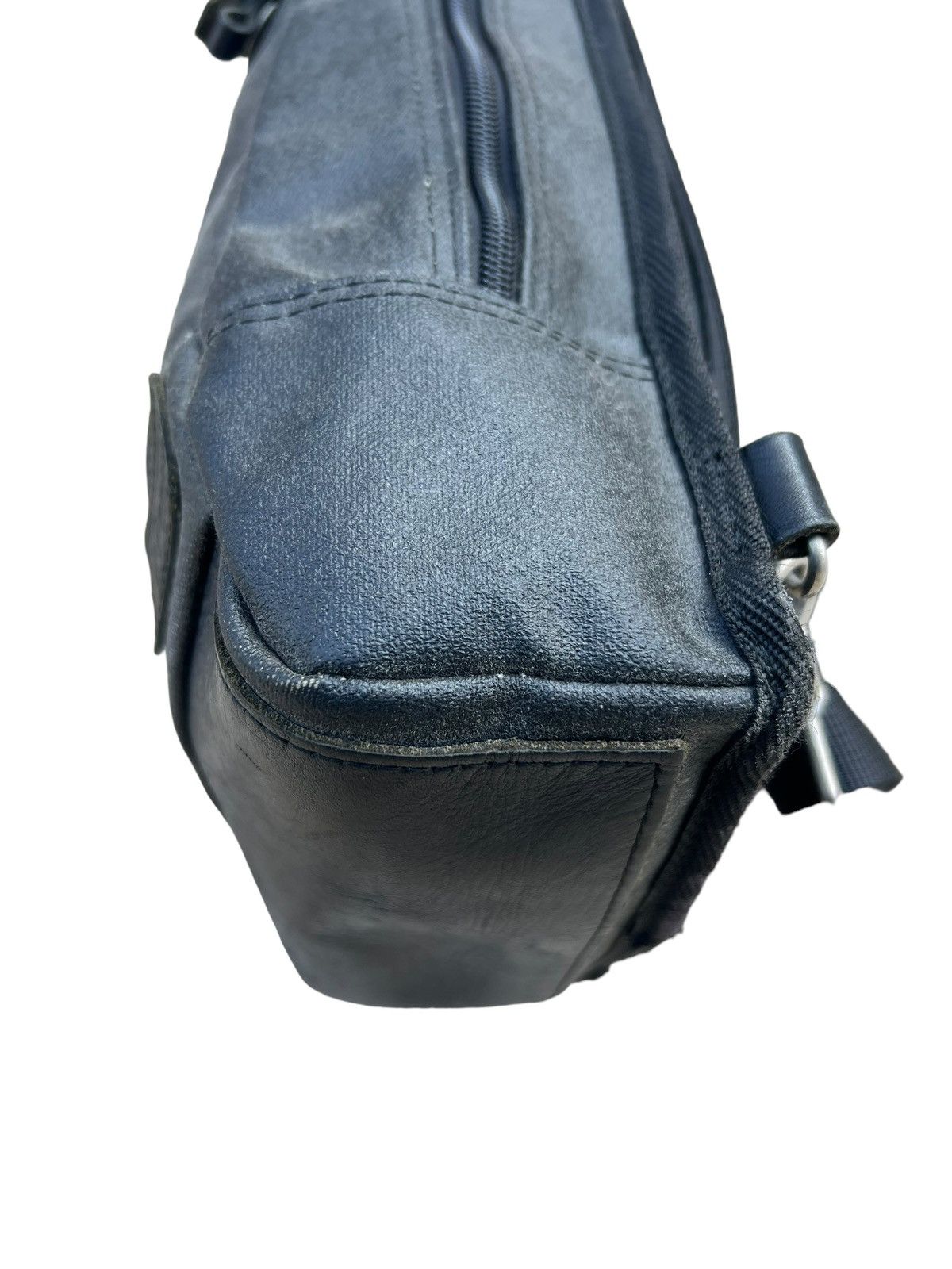 Japanese Brand × Leather Vintage SEAL Japan Waxed Canvas Leather Crossbody Bag Size ONE SIZE - 9 Thumbnail