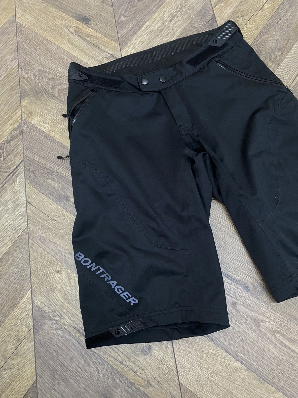 Vintage Vintage Bontrager Evoke Stormshell Shorts Cycling Pockets Size US 34 / EU 50 - 5 Thumbnail