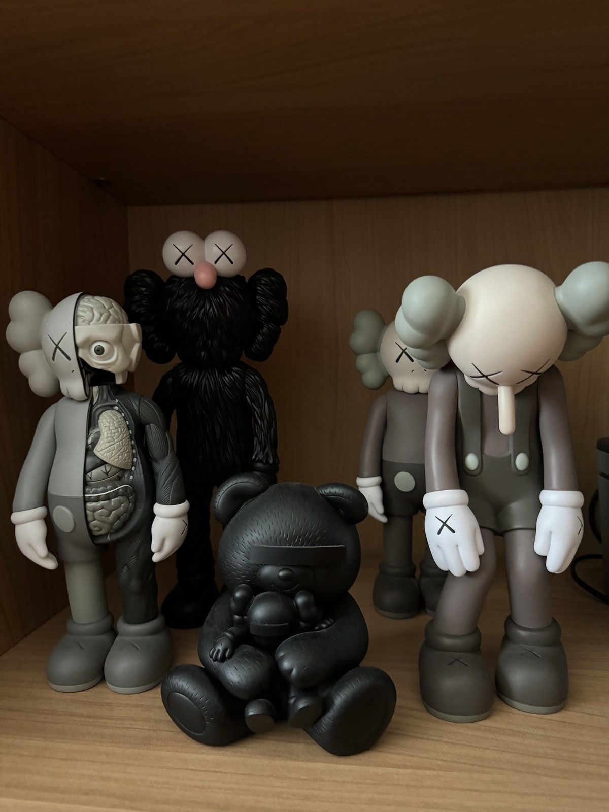 Kaws Kaws full set only | Grailed