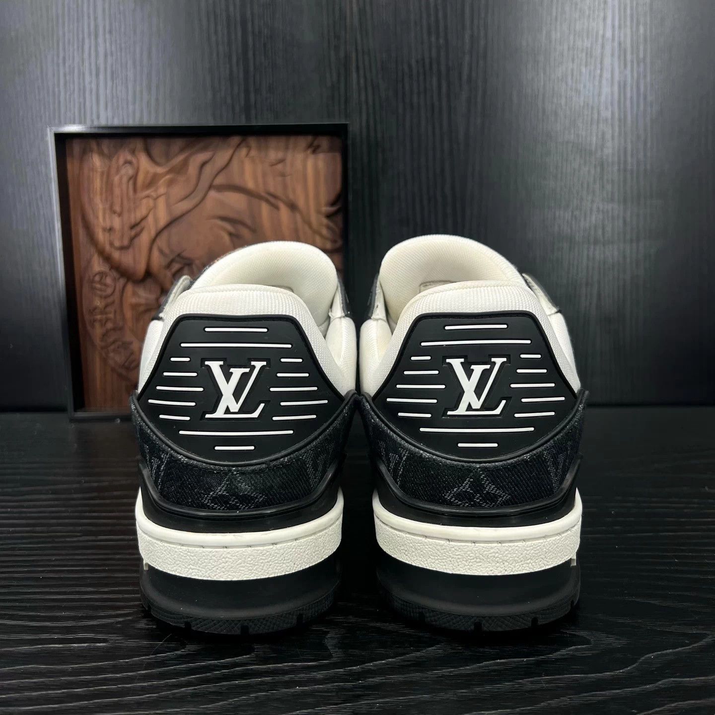 Louis Vuitton LV Trainer Sneaker B&W Denim UK8.5/EU42.5 Size US 9.5 / EU 42-43 - 6 Thumbnail