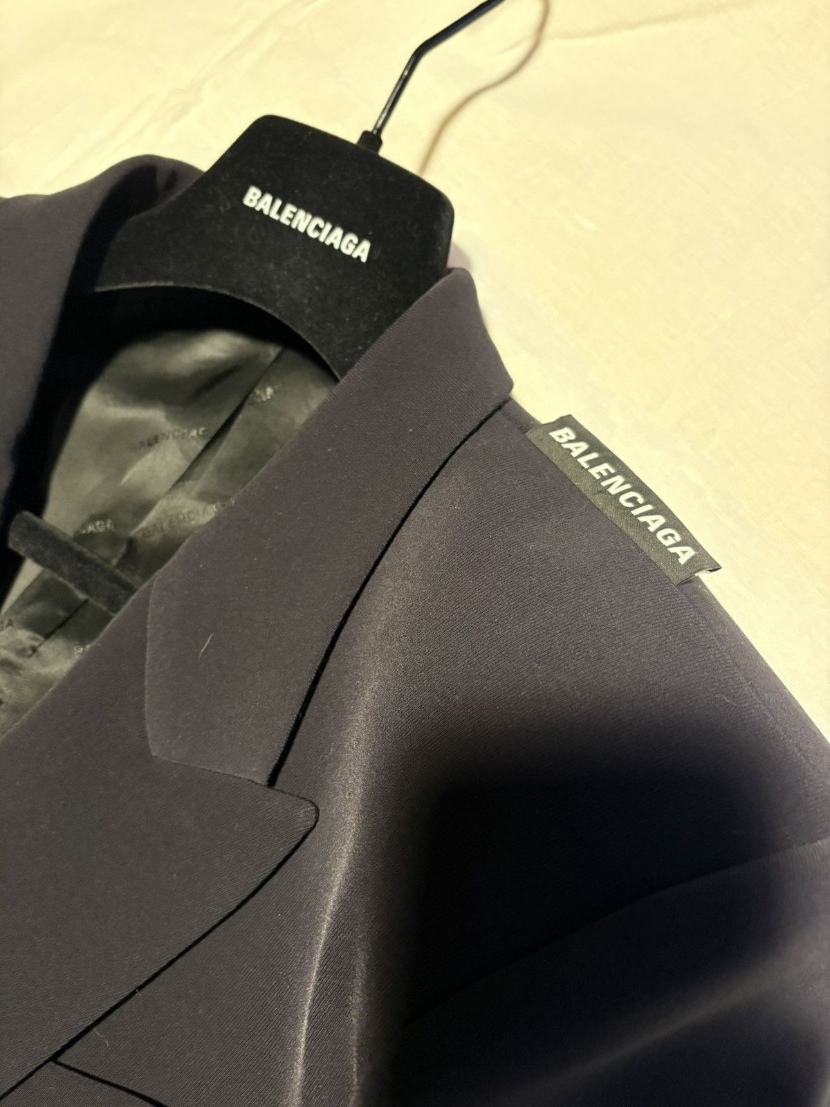 Balenciaga Balenciaga oversized padded shoulders blazer. Size US S / EU 44-46 / 1 - 10 Thumbnail